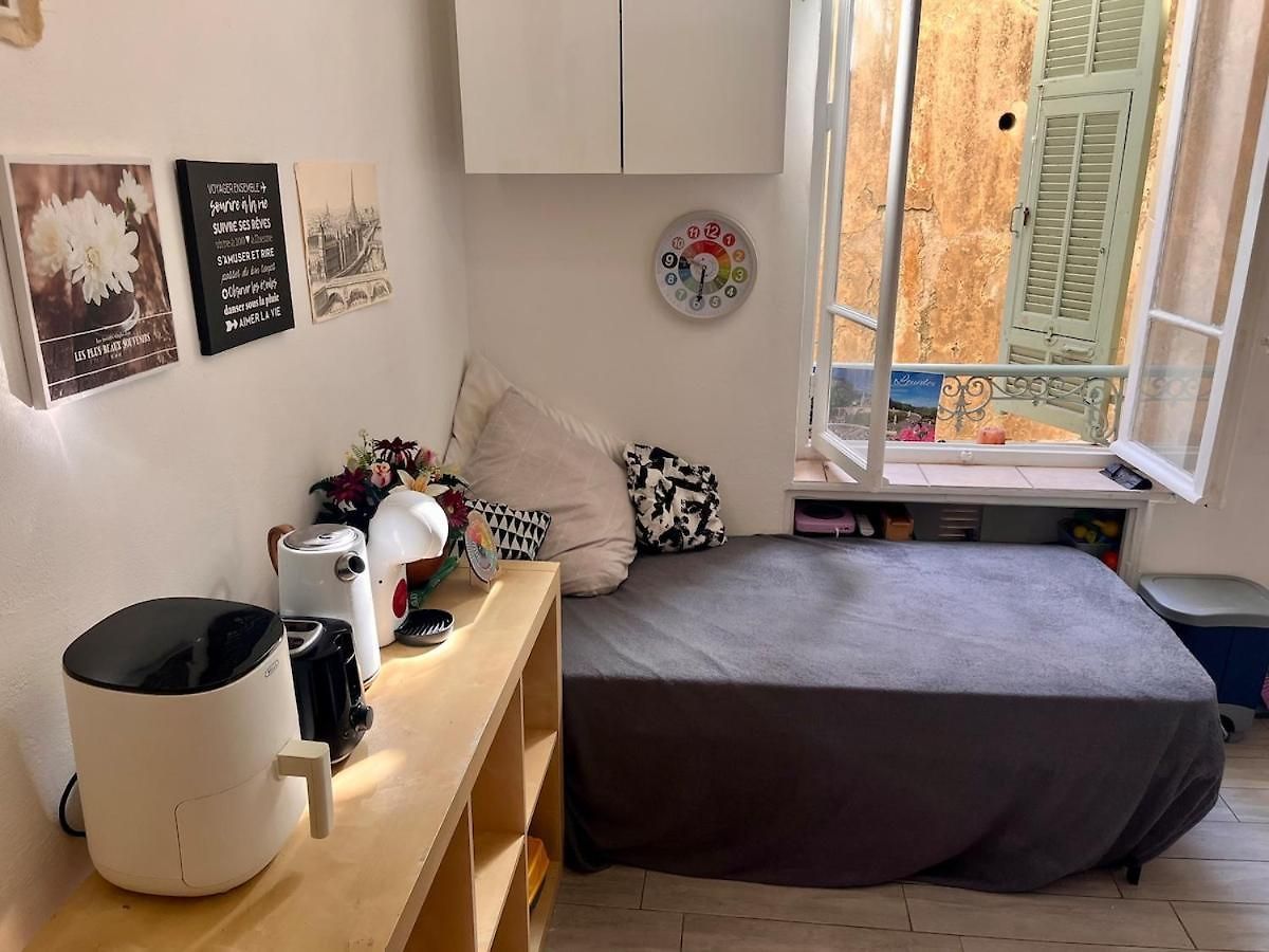 Apartment Sleeps 5 - Budget-friendly Flat - And Cozy *