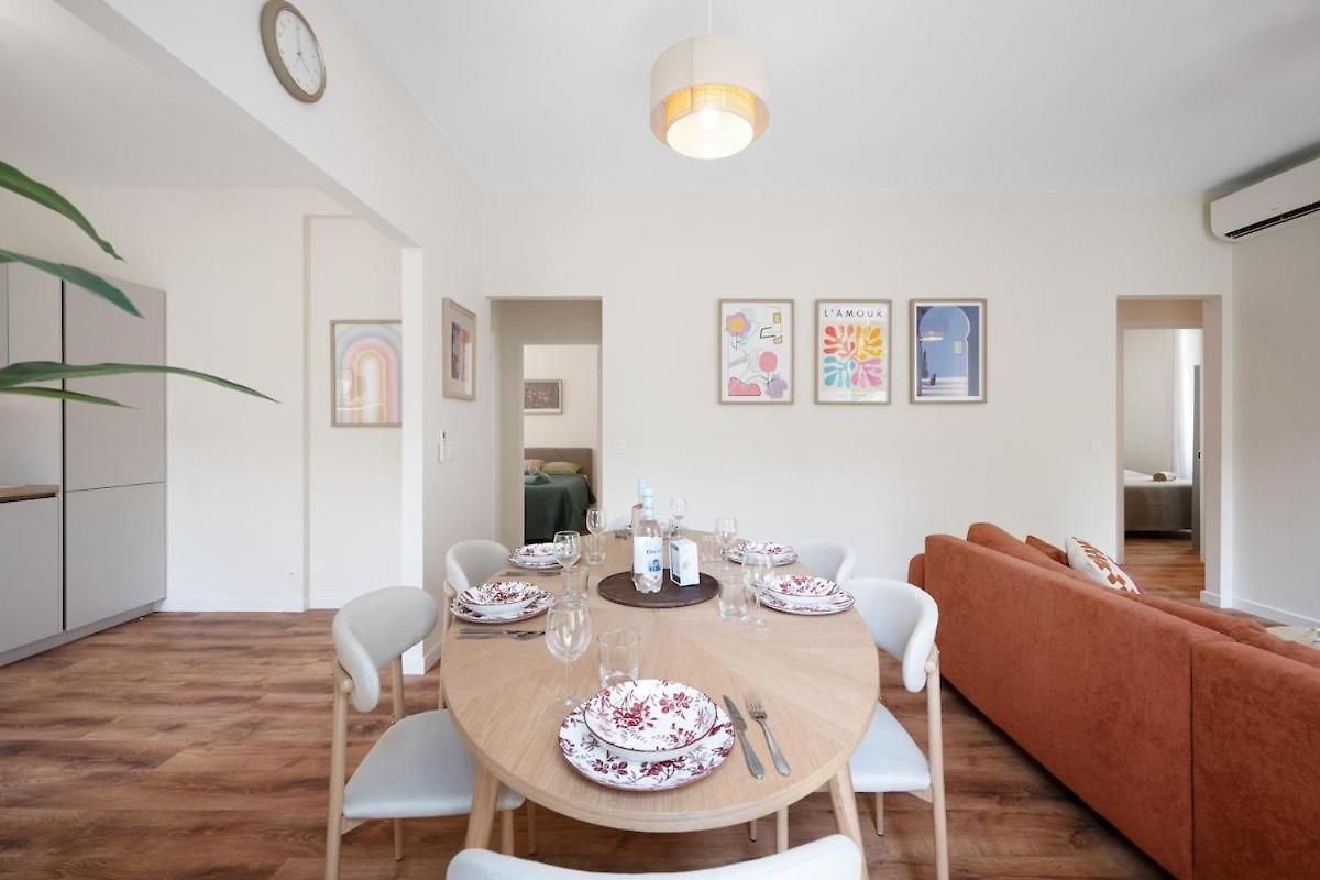 Spacious In Port Of