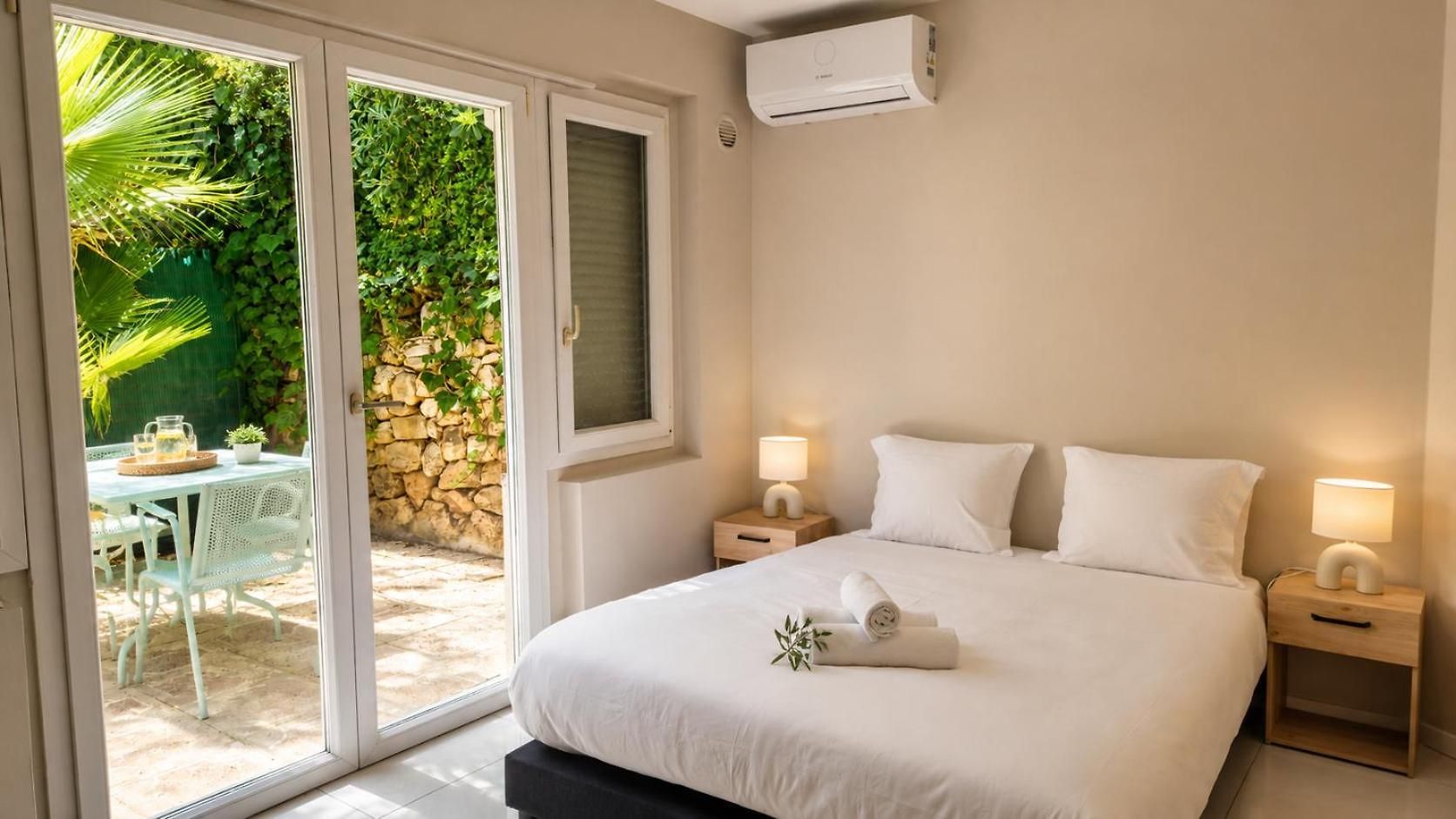 T4 Moderne Climatise - Parking Prive- Terrasse - - Apartment *