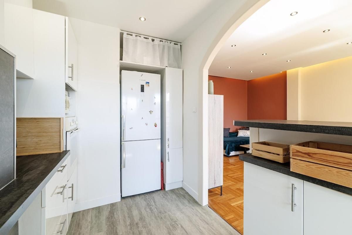Apartment Spacieux T3 Avec Balcon Confort Et Convivialite *