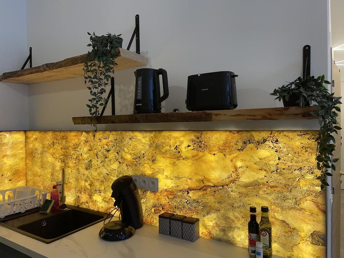 Joli Appartement Avec Jardin, 2 Chambres, Centre Ville De Nice * Nice