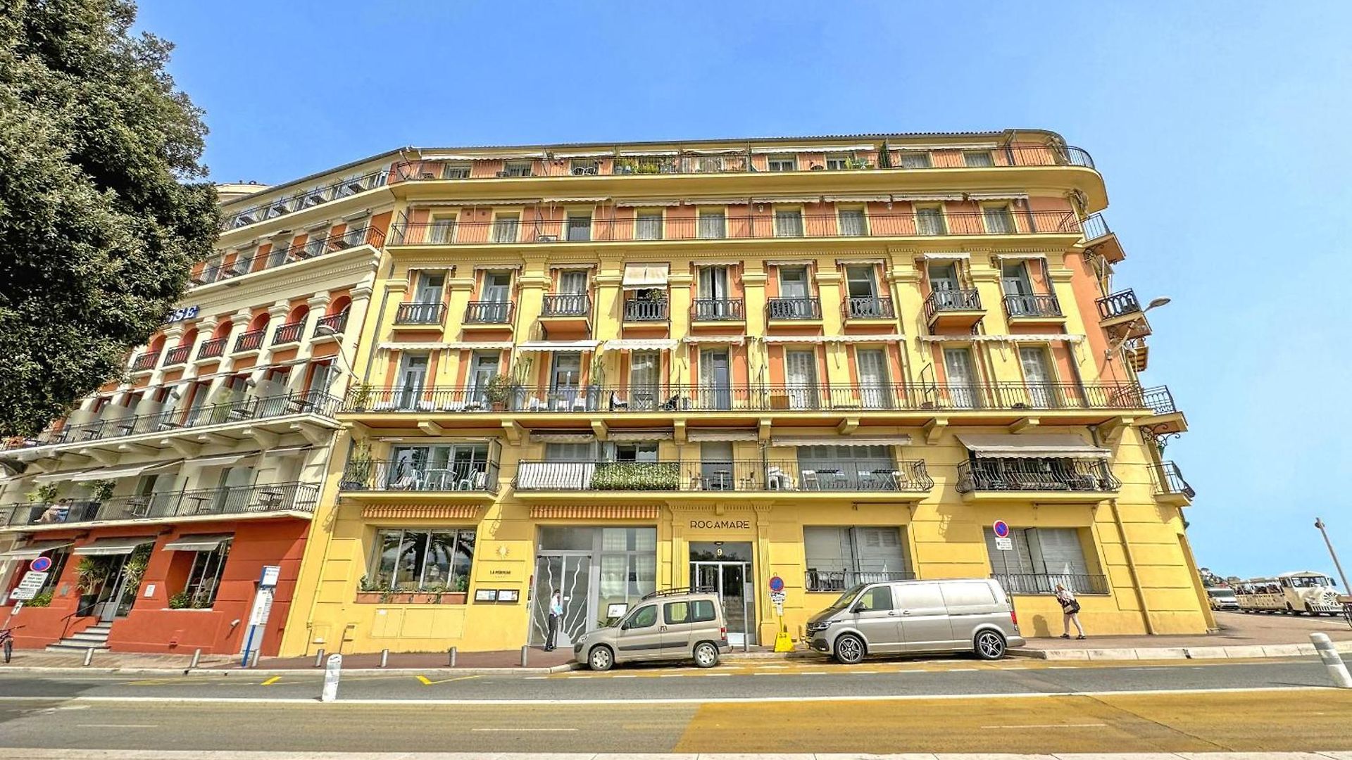 Exceptional Sea Front French Riviera Apartment *