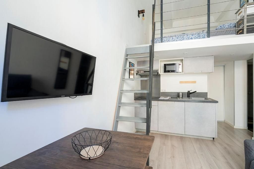 Unique 2 Biens En 1, Clim, Moderne, A 300m Apartment *