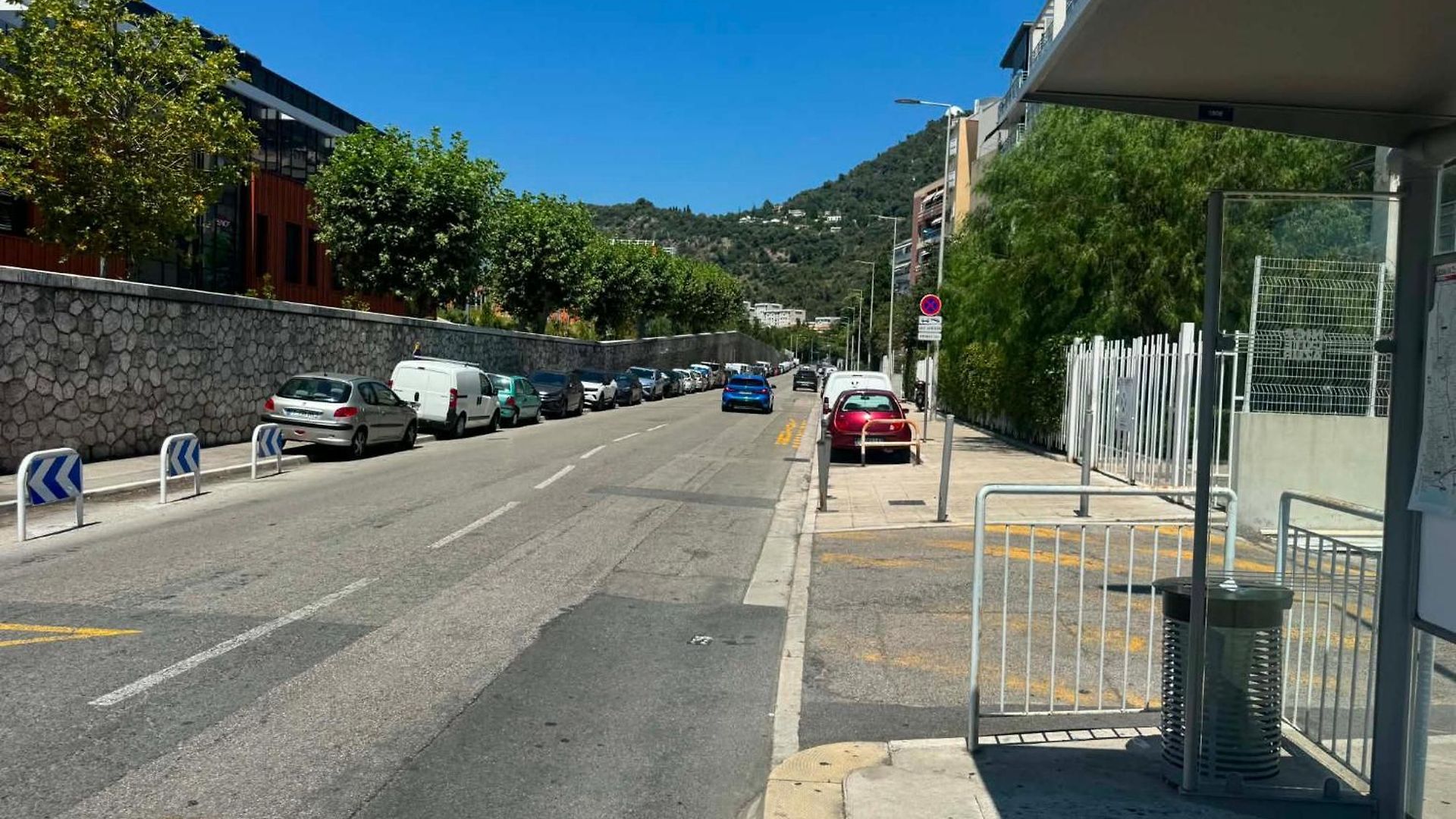 Moderne Avec Terrasse, Parking Et Clim Nice
