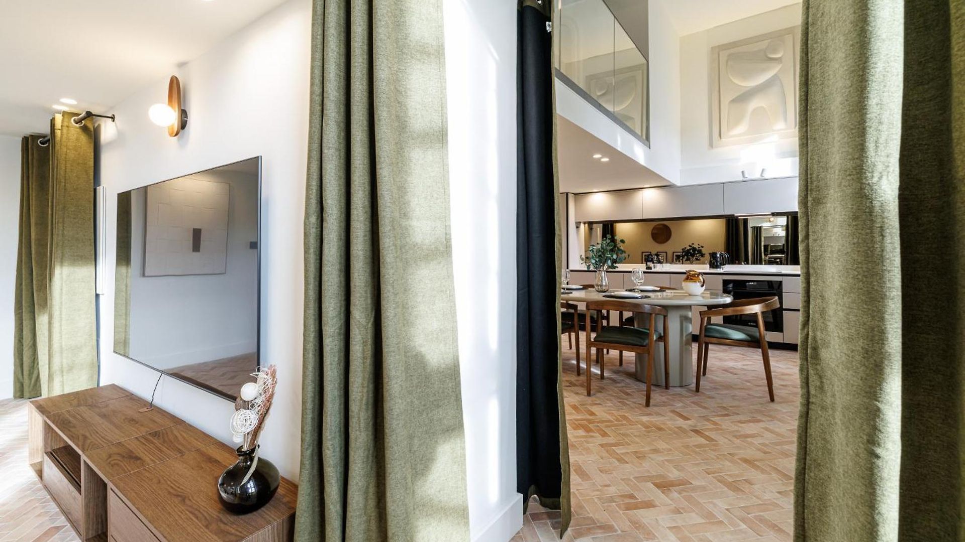 20 Quai Lunel - Loft Vue Port De - 2 Mezzanine - Climatise Apartment *