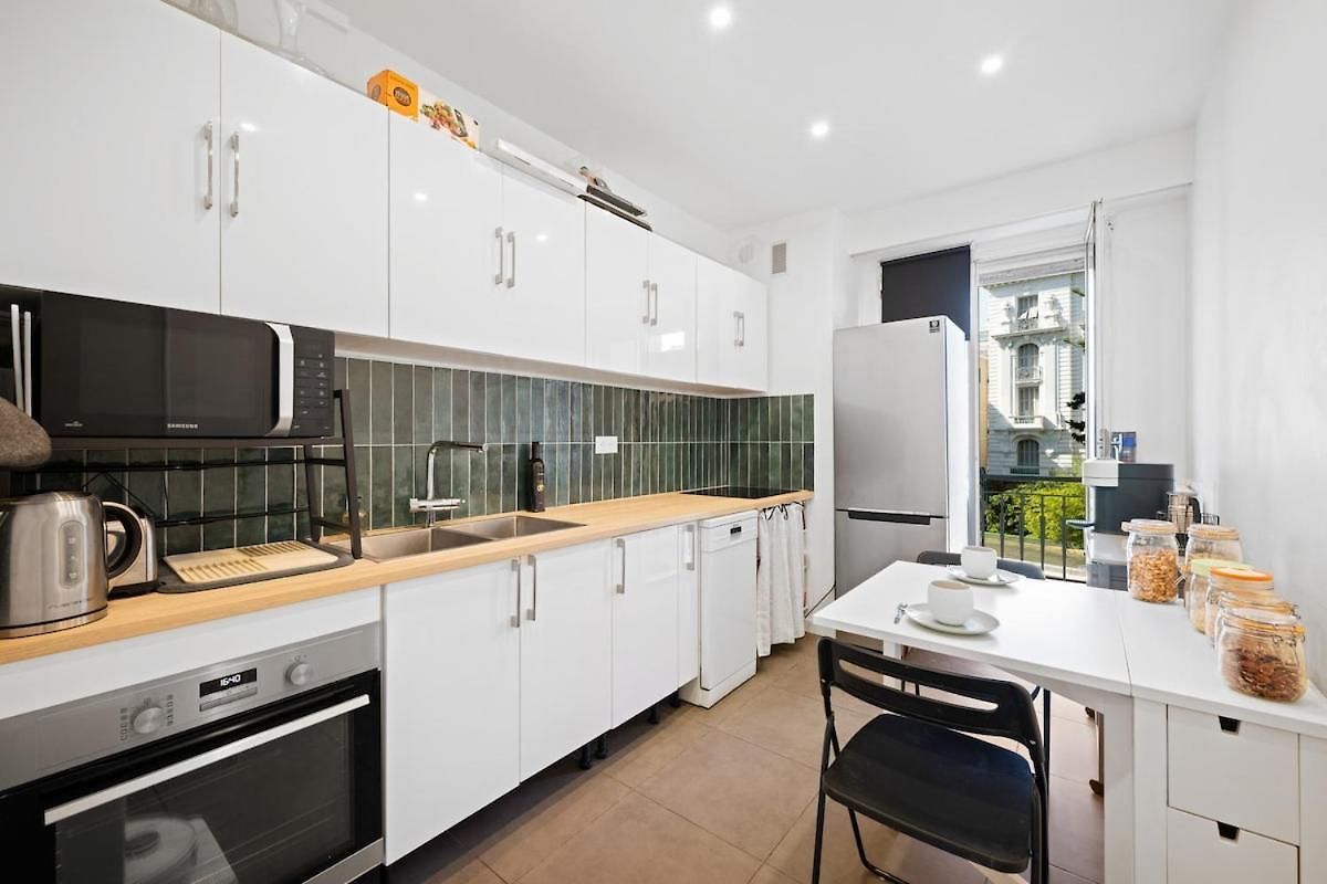 Apartment 110 M2 Family, 3 Bedrooms Ac And Terrace 8 Min Away