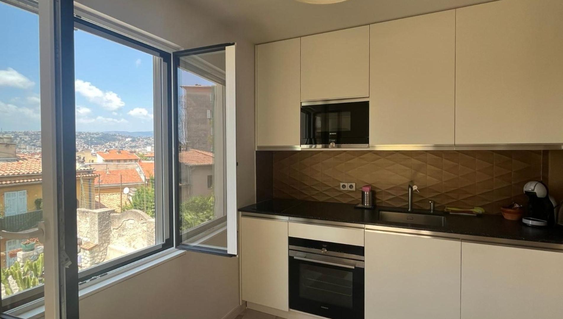 Unique Dans Le Vieux-nice! Avec Jardin Et Terrasse *