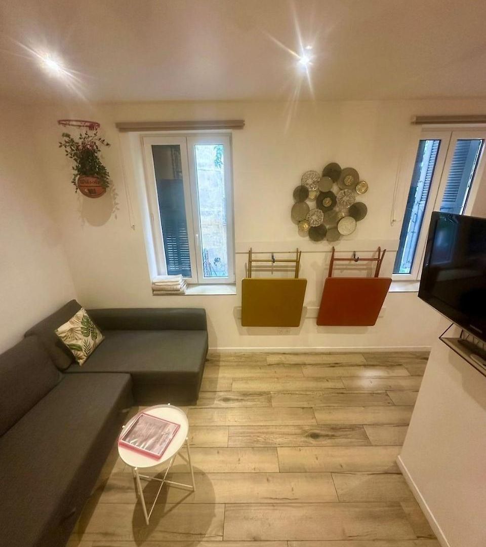 Bel Appartement Avec Toit-Terrasse, 2 Chambres, Centre Ville De Nice