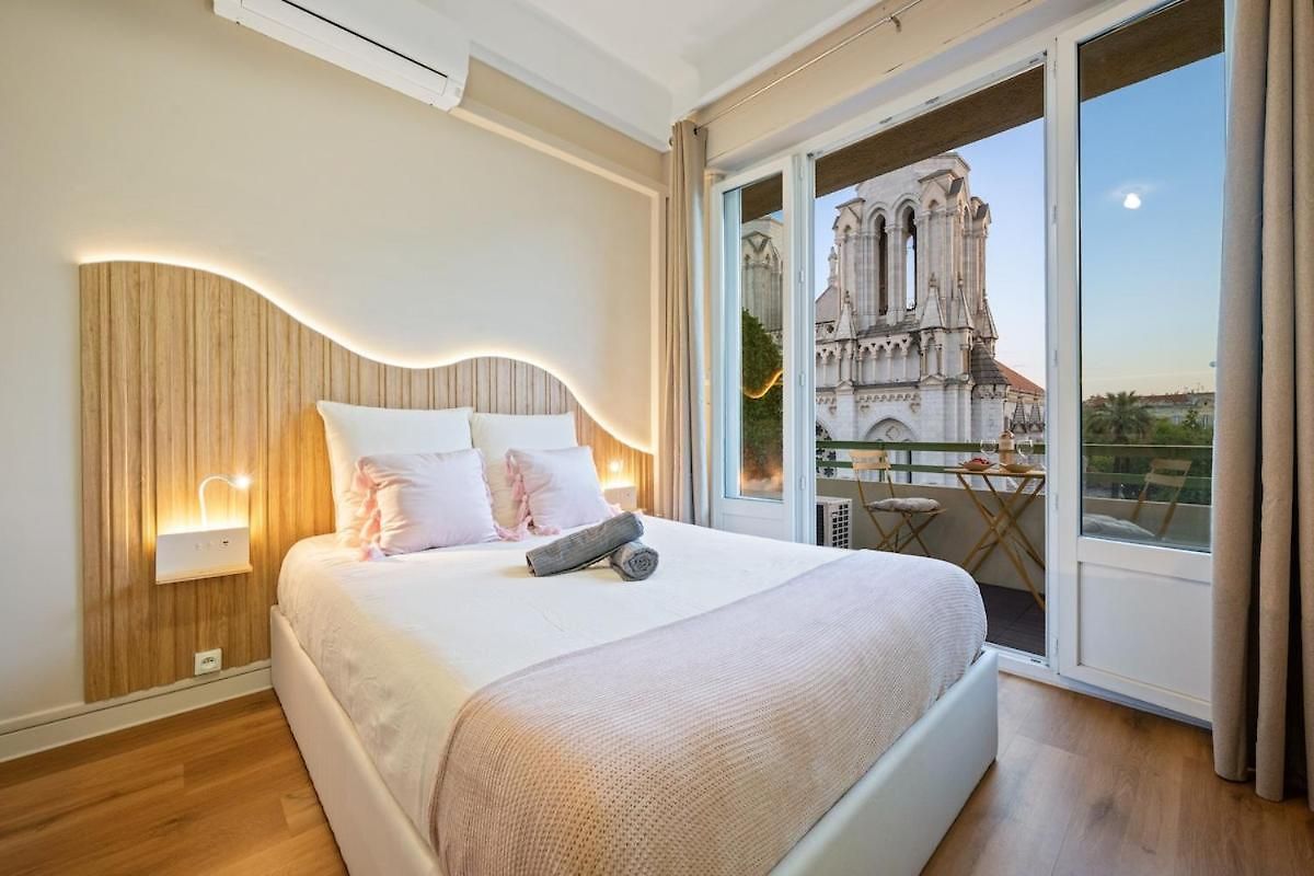Apartment Vue Basilique Exceptionnelle - Cocon Cosy Et Luxe Nice