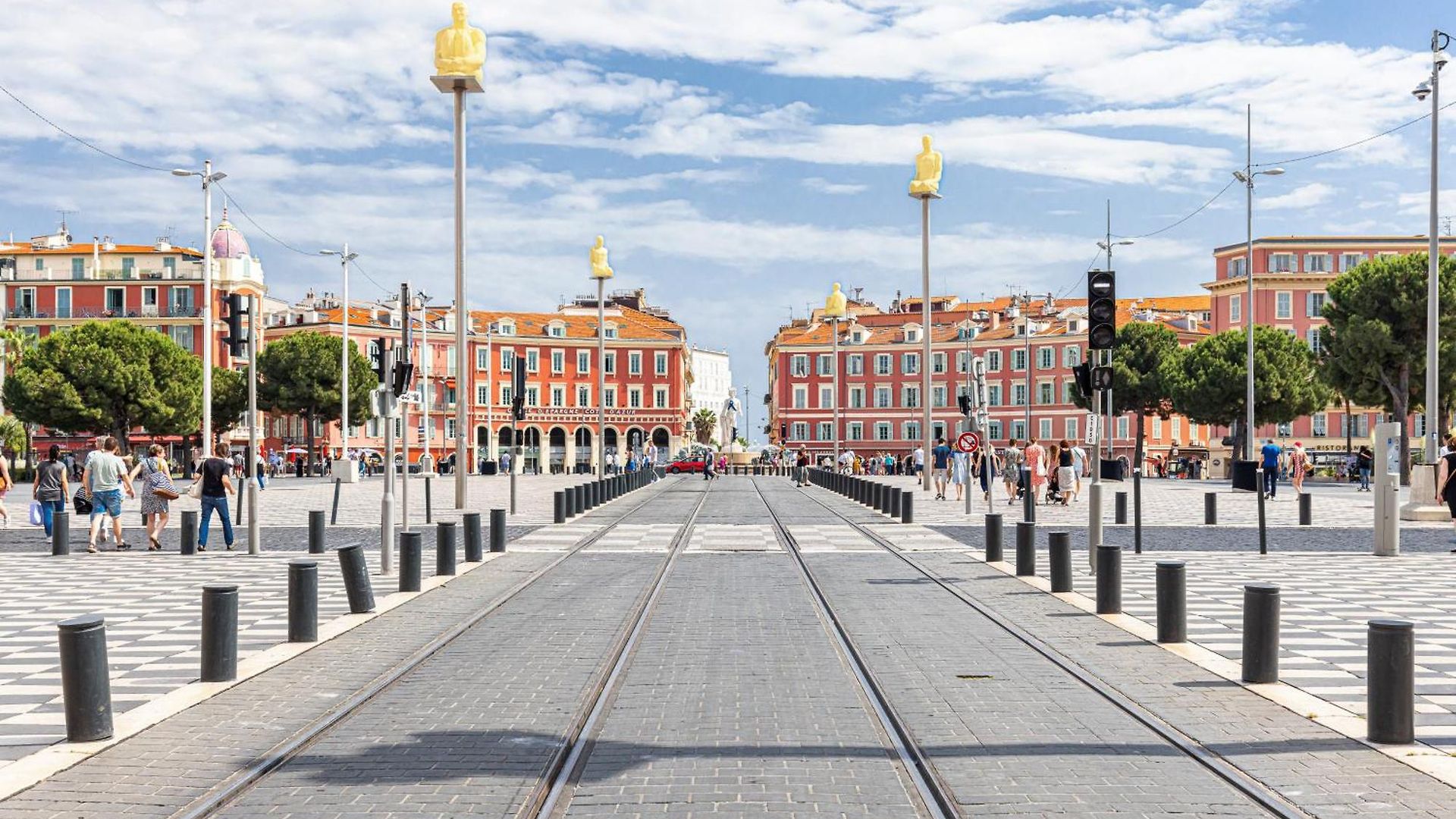 190m2 Place Massena Vue Iconique Architecte Nice