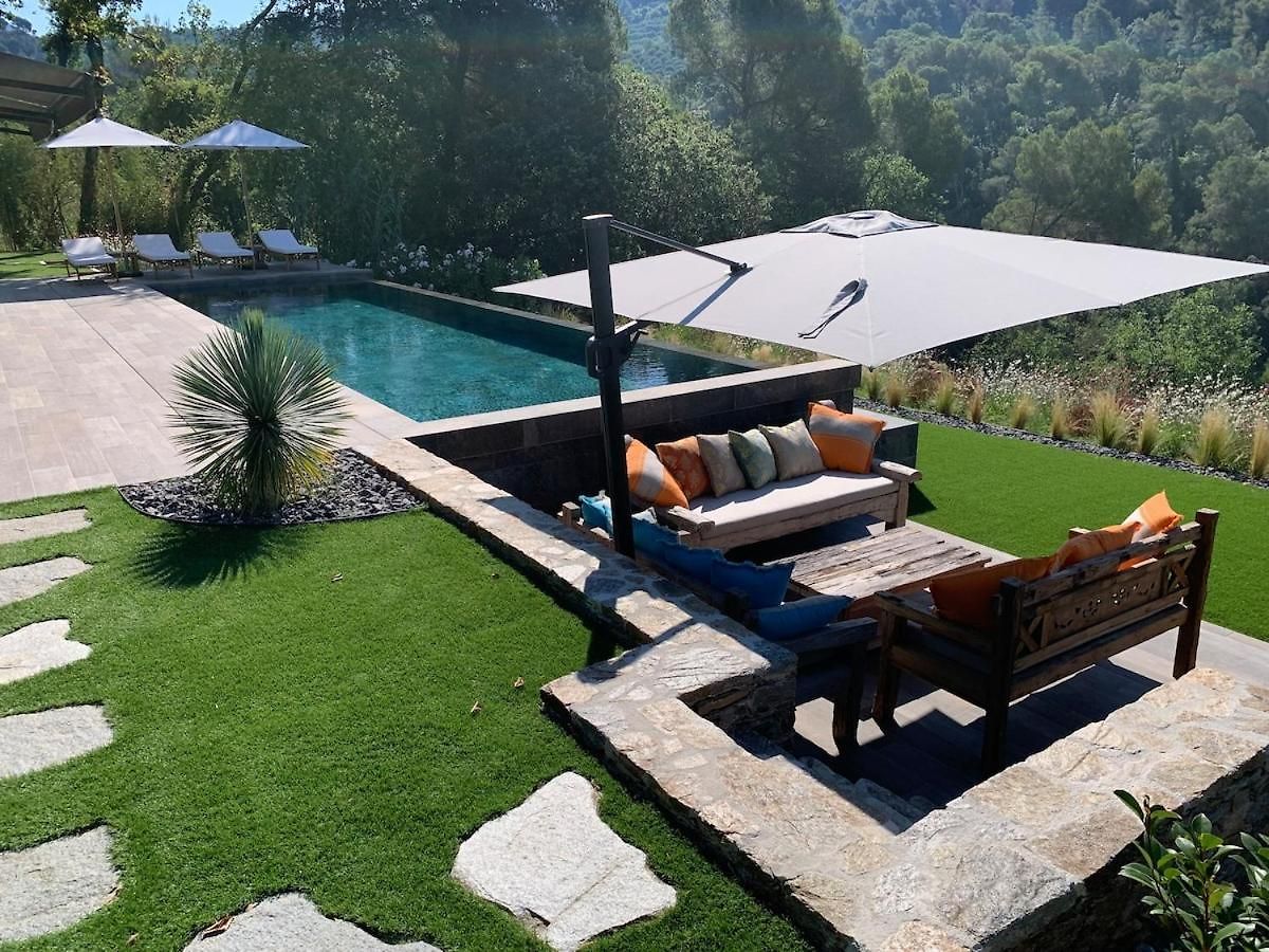 Californian 4 Bedrooms *