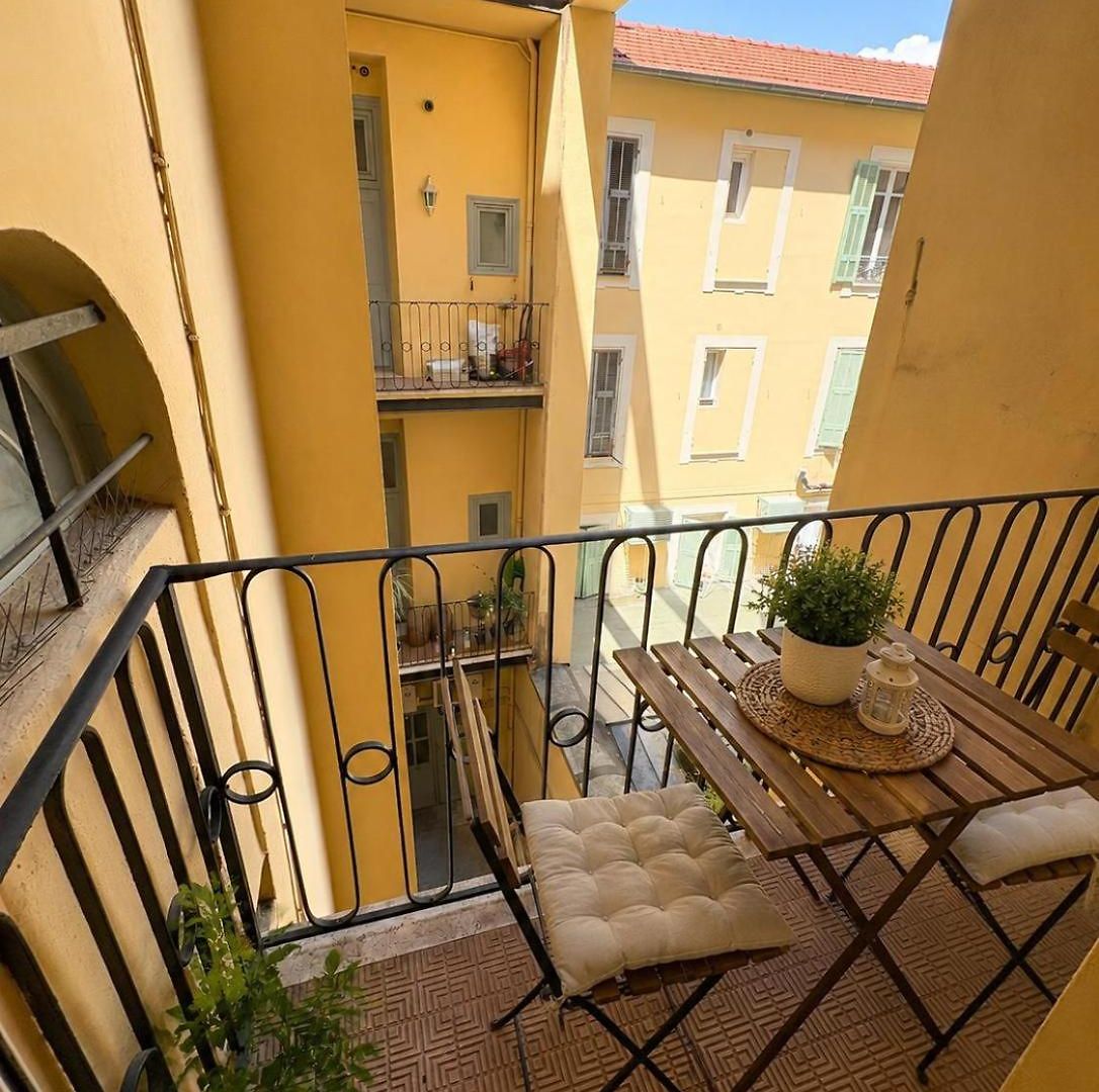 Apartment Lumineux Avec Balcon Quartier Liberation