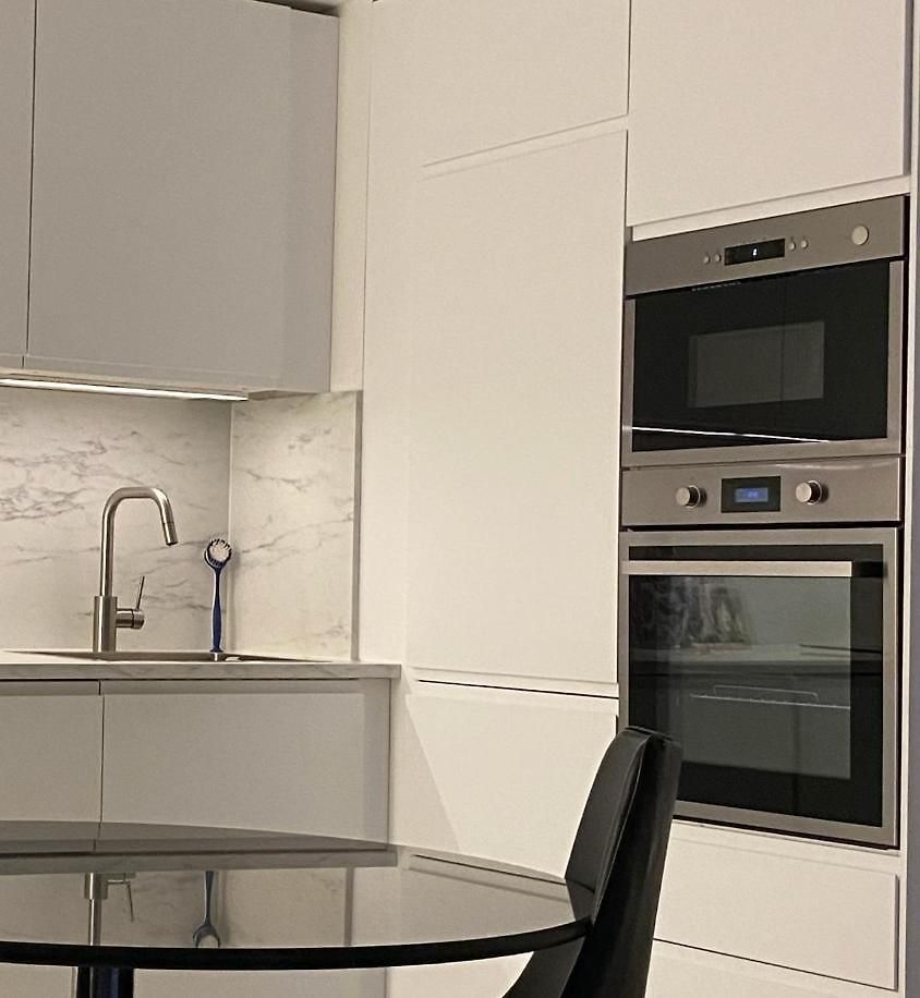 Chic 1-br With Terrace, Ac & Wi-fi Apartment *