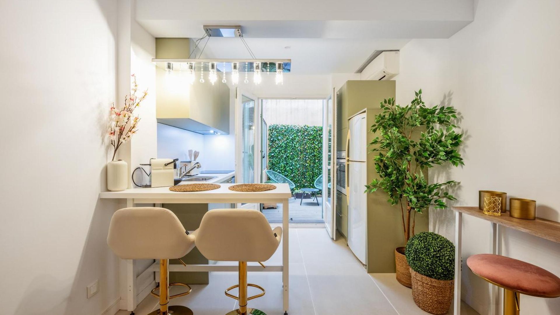 2 Bedroom Near Sea