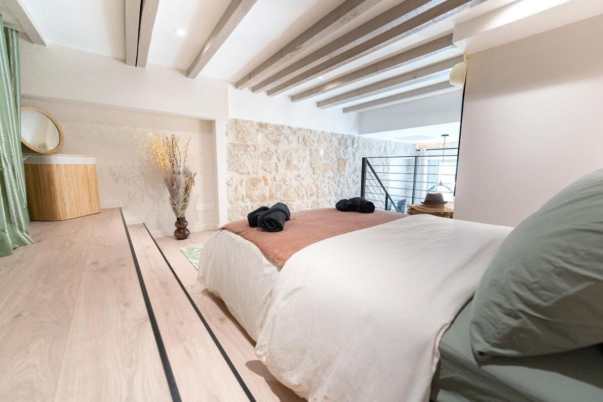 Apartment Downtown Duplex, Clim, 15 Min Walk To The Sea