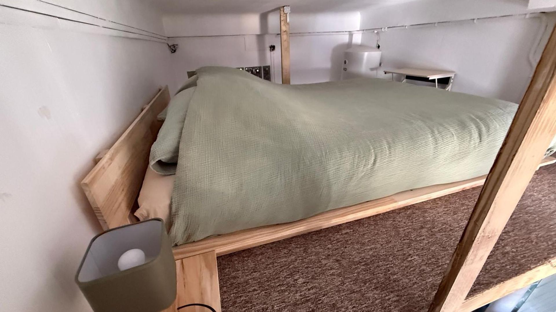 Partie D Appartement, Independant Avec Cuisine A Partager Apartment *