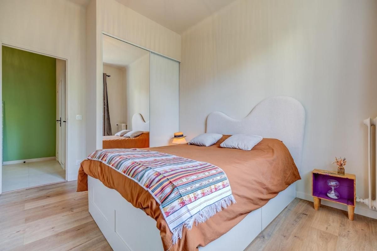 Air-conditioned And Quiet - Casa