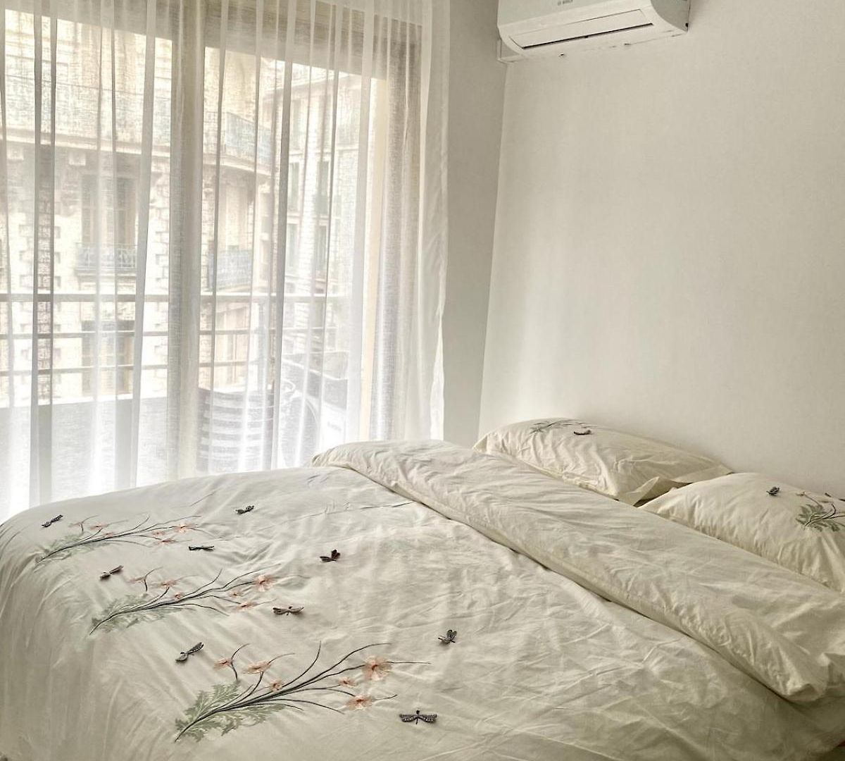 Chic 1-br With Terrace, Ac & Wi-fi