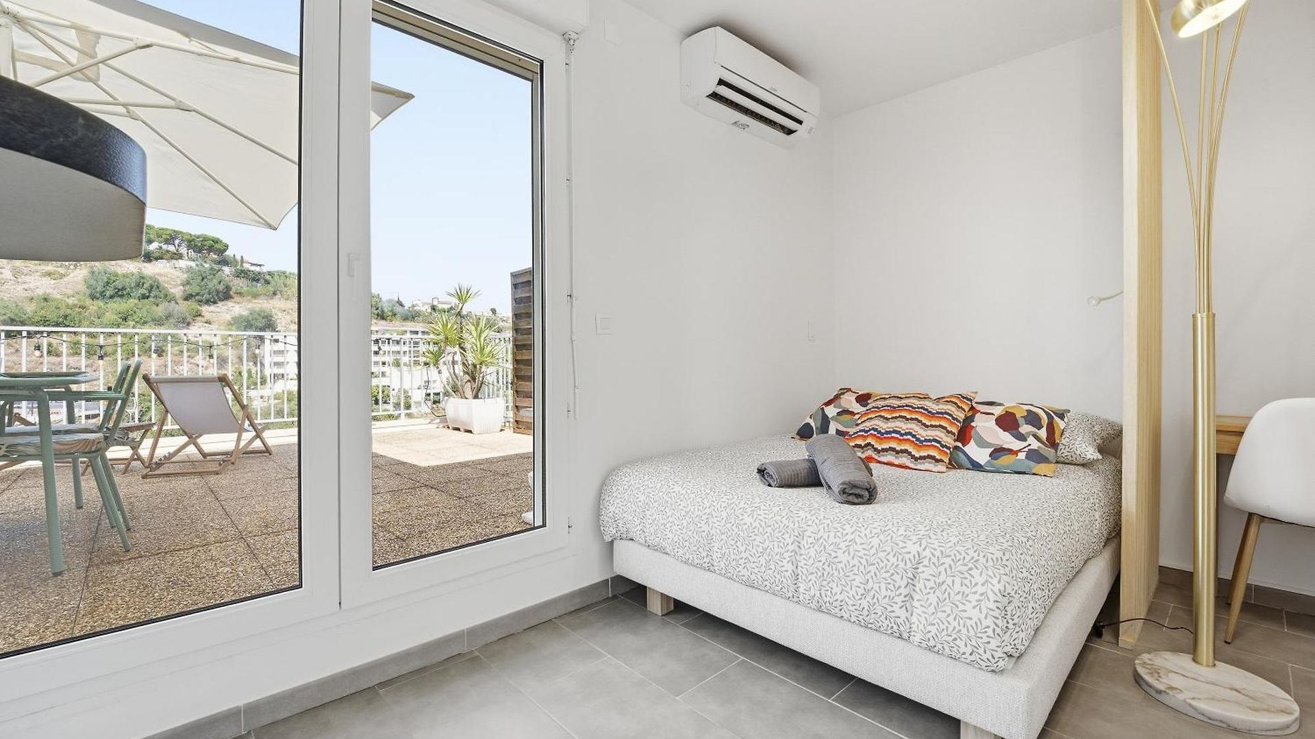 Ac Last Floor - Rooftop Apartment