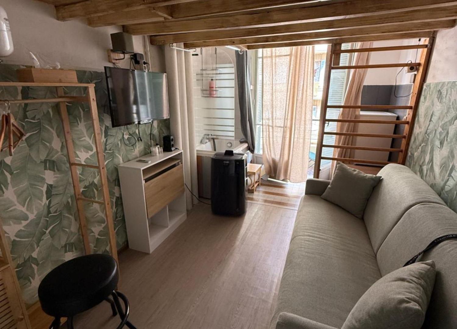 Partie D Appartement, Independant Avec Cuisine A Partager Nice