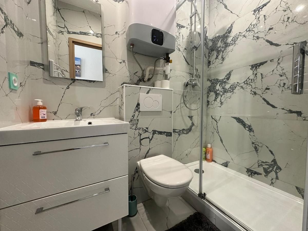 Blue Horizon 2 Air Conditioning 4 Minutes Apartment *