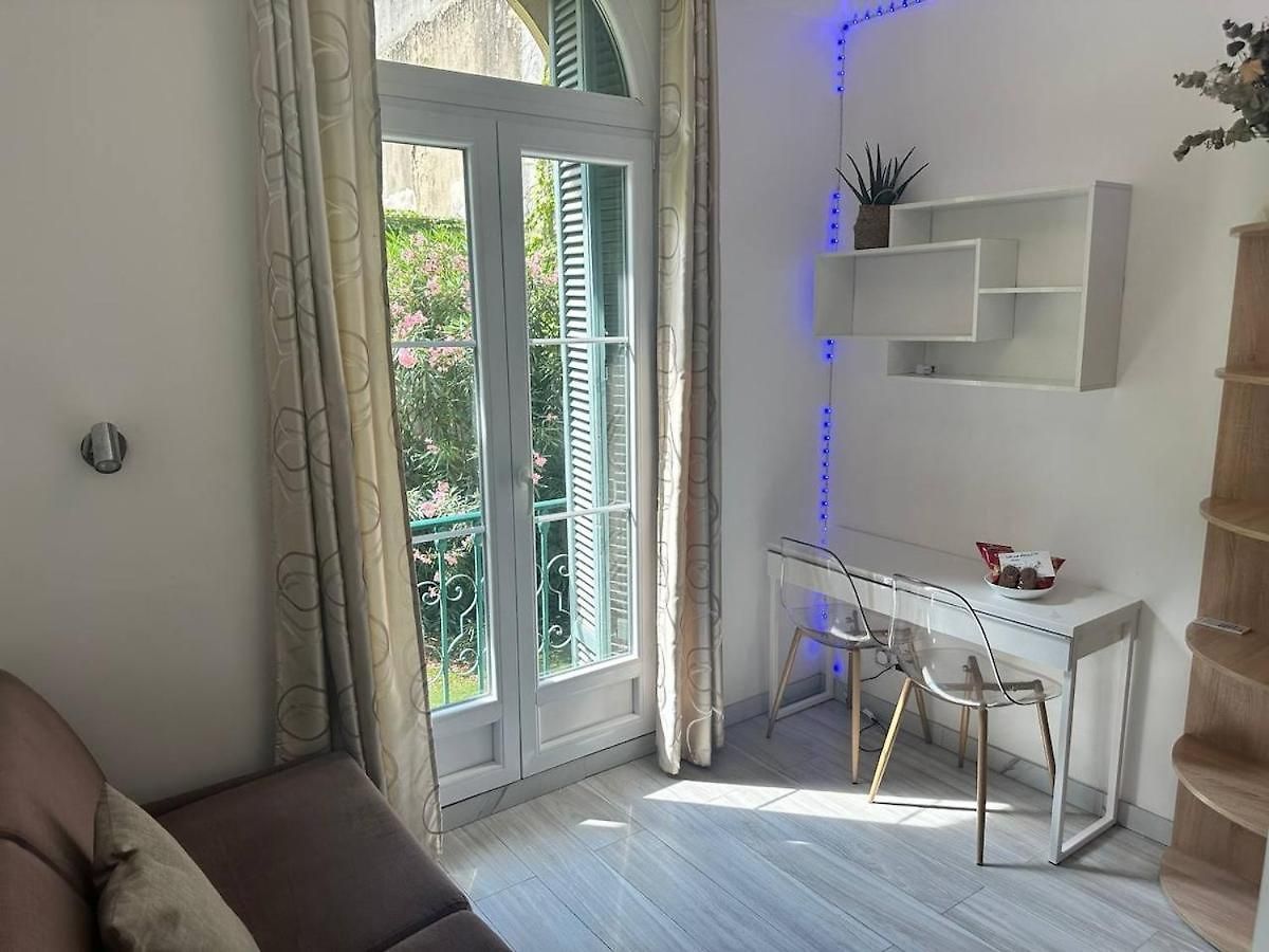 Blue Horizon 6 Air Conditioning 4 Minutes Apartment Nice