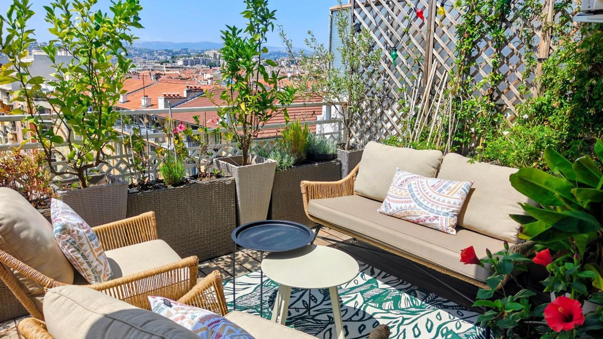 Sun Deck Terrace - Port Of With View And Air Conditioning Nice