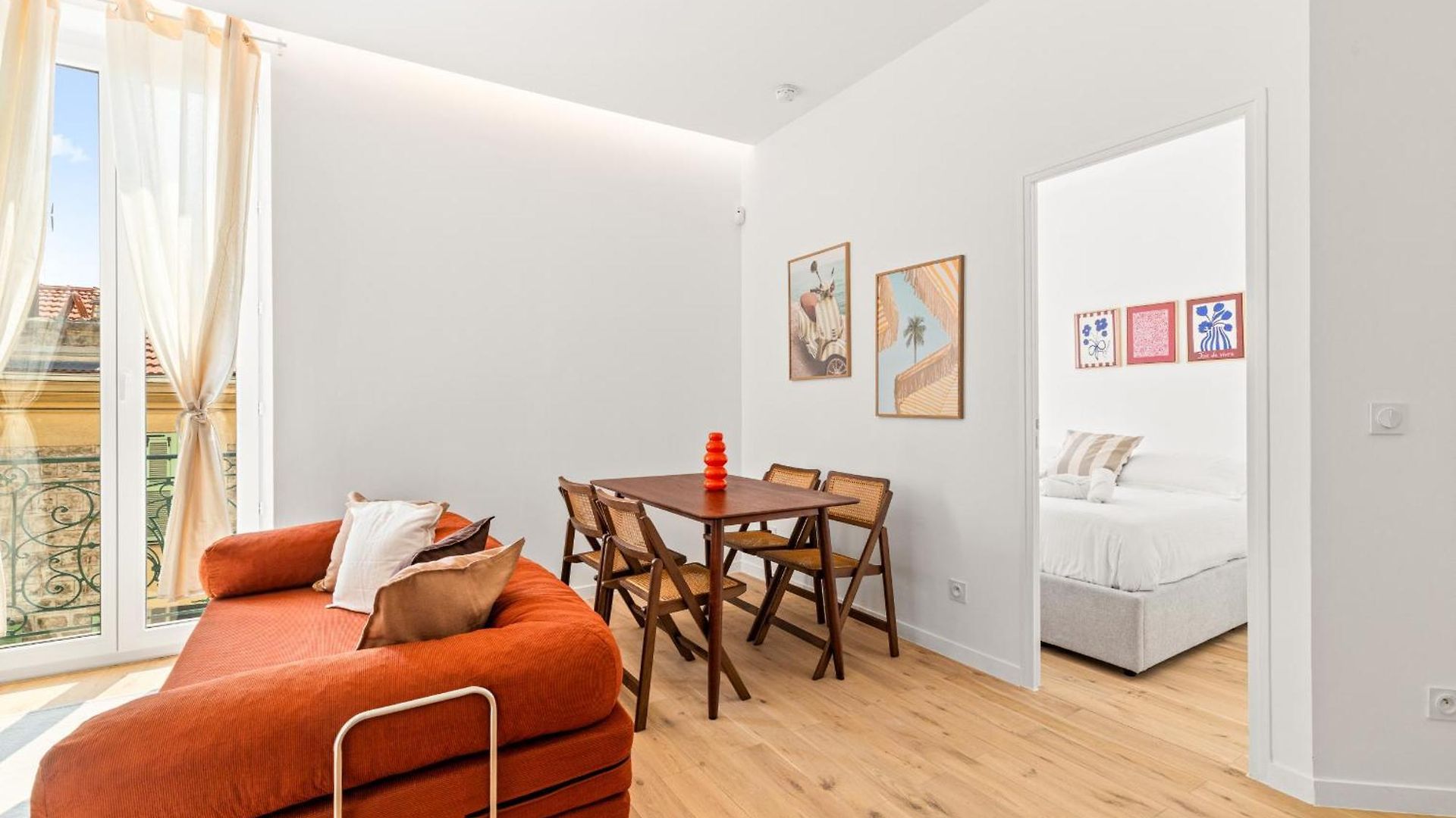 Bright & Charming 1 Bedroom * Nice
