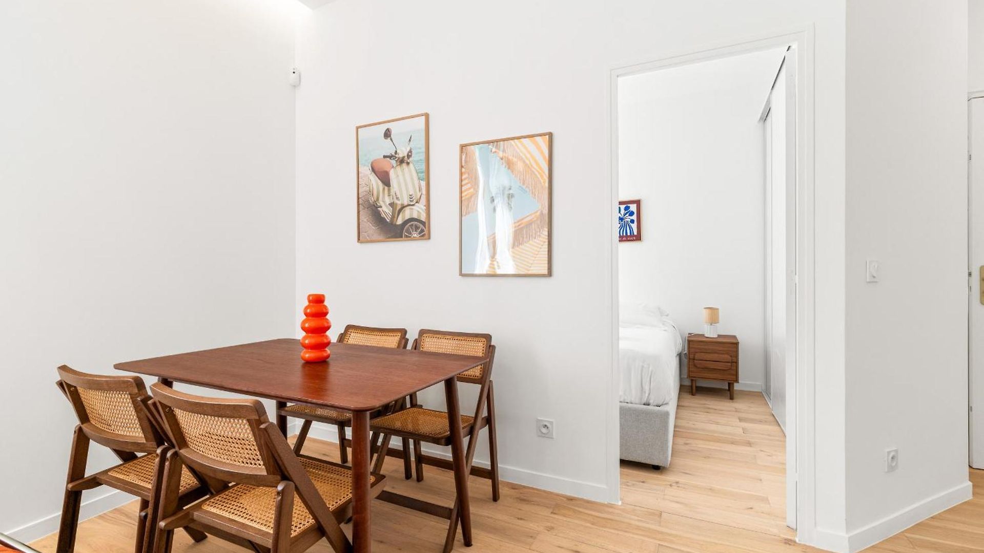 Bright & Charming 1 Bedroom Apartment