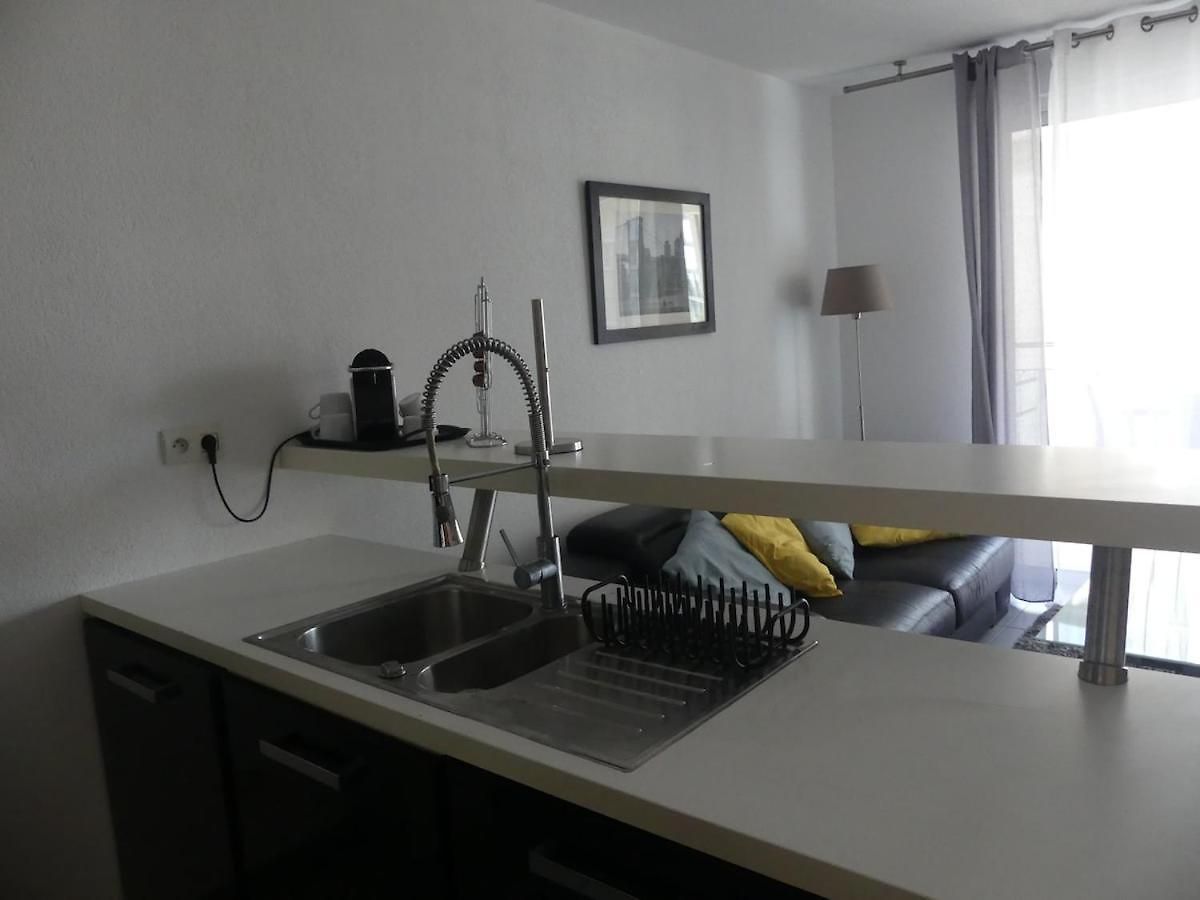 2 Pieces, Meridia Apartment *