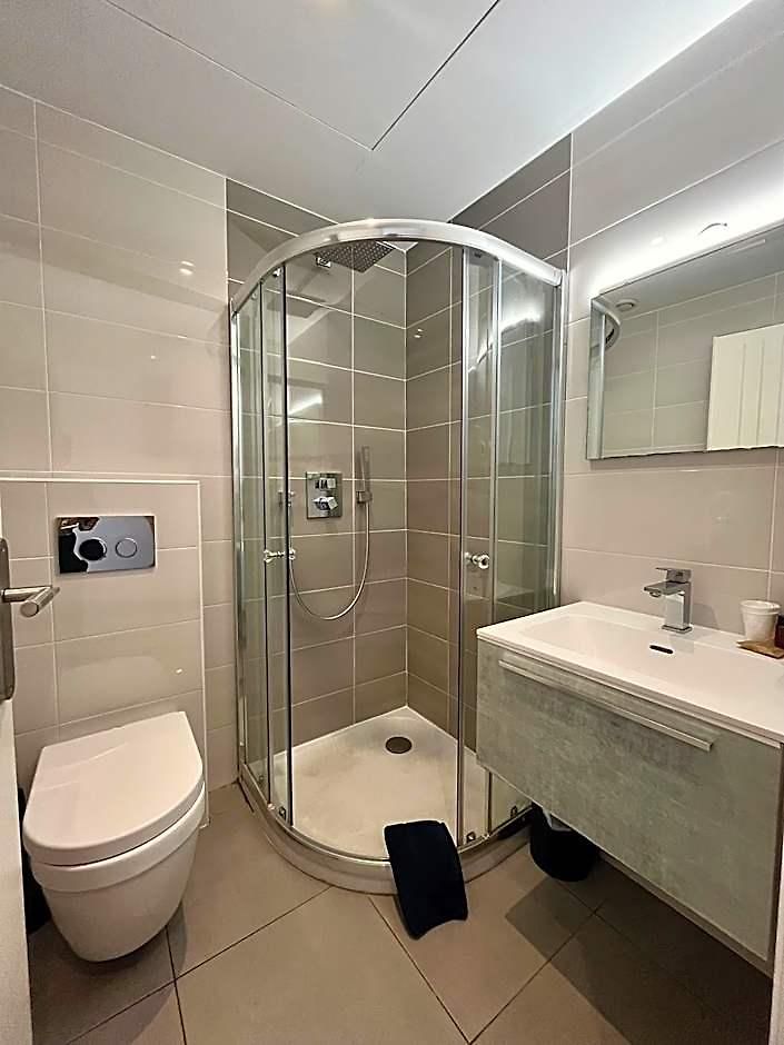 Hotel Flots D'azur Nice
