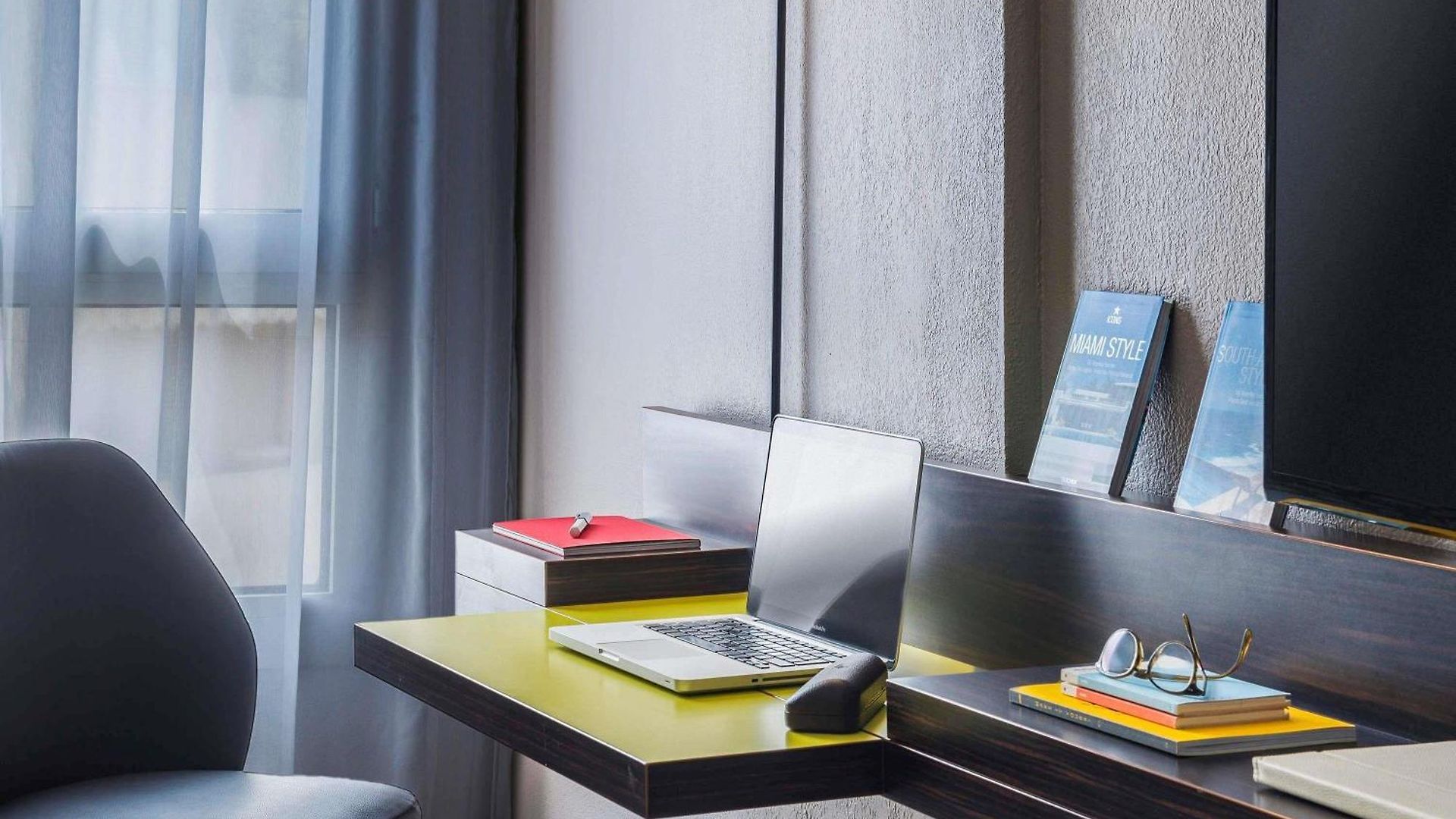 Hotel Ibis Styles Centre Port Nice