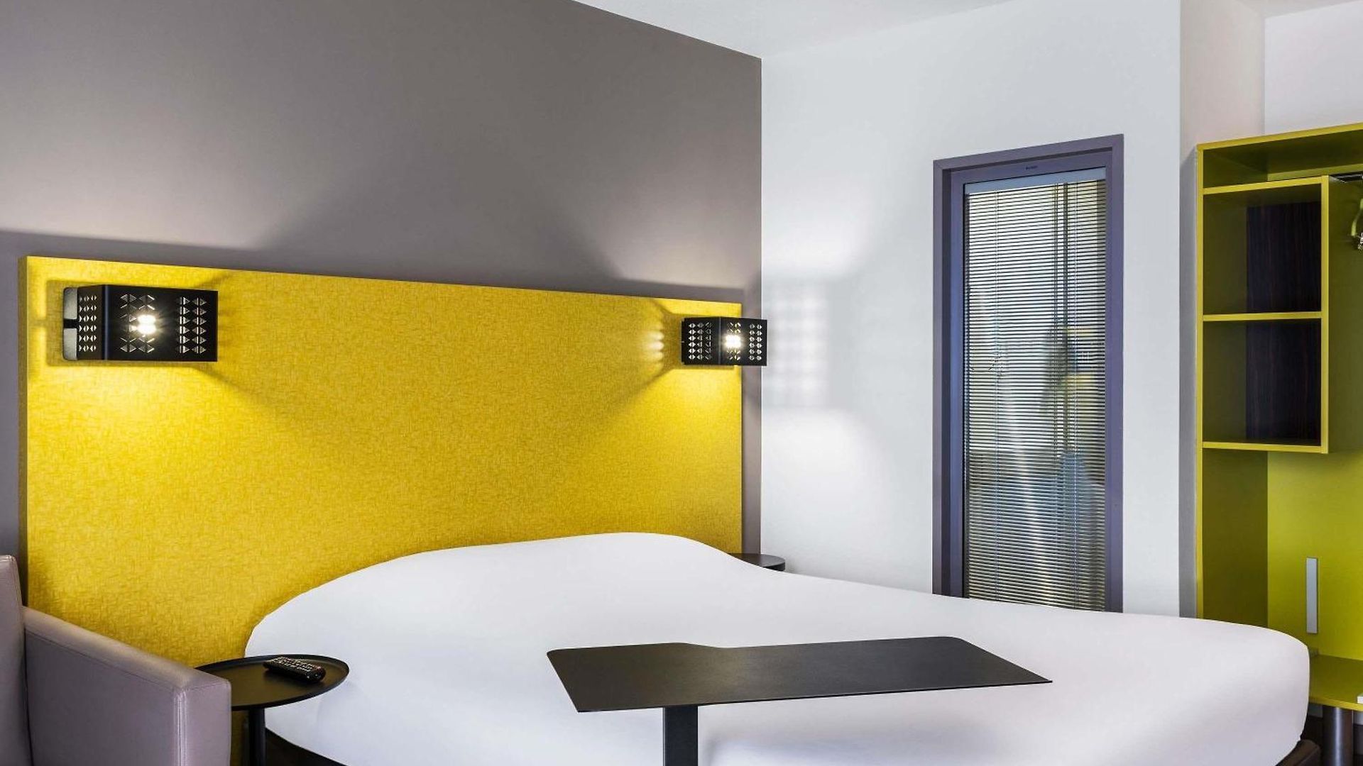 Ibis Styles Centre Port Hotel Nice