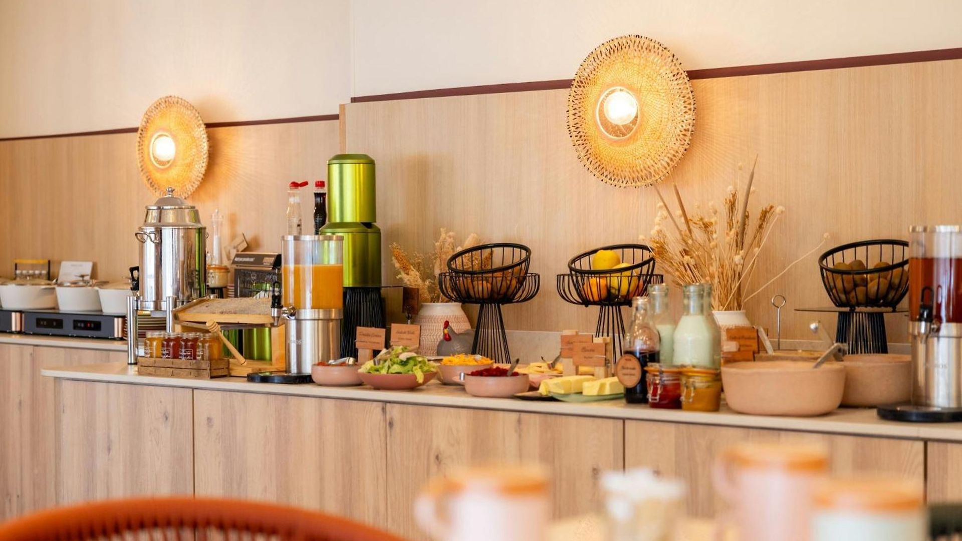 Mercure Centre Notre Dame Hotel 4*