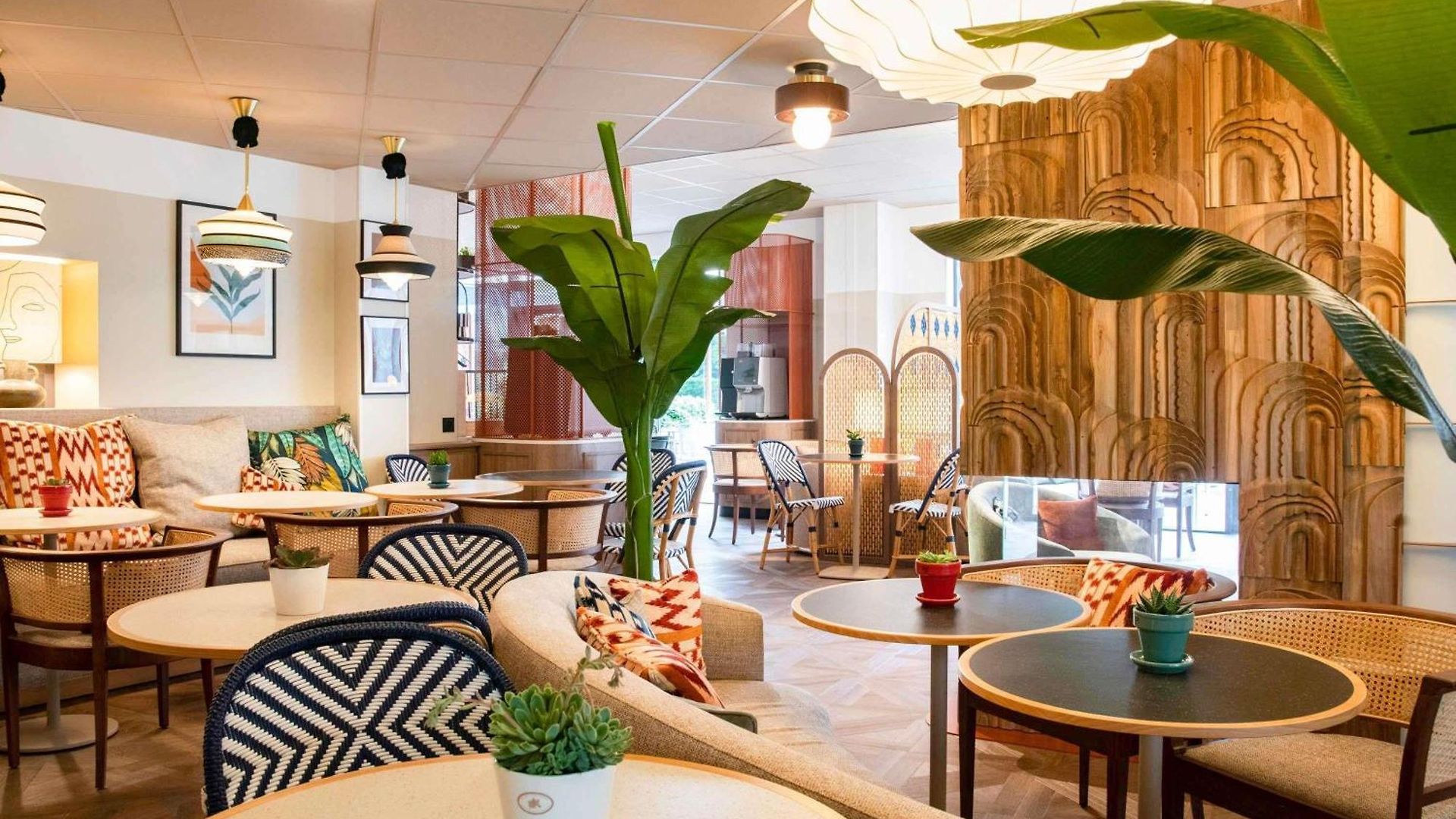 Novotel Airport