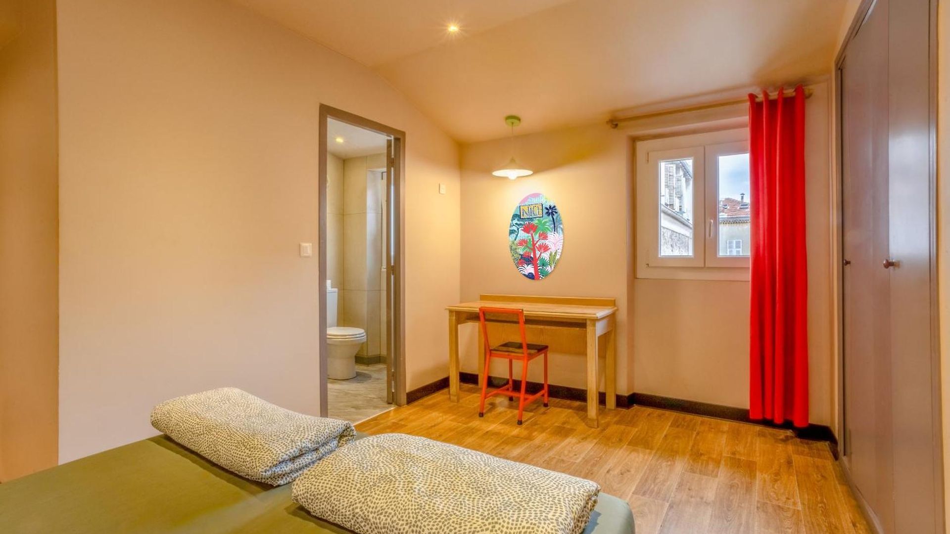 Auberge de jeunesse Saint Exupery *