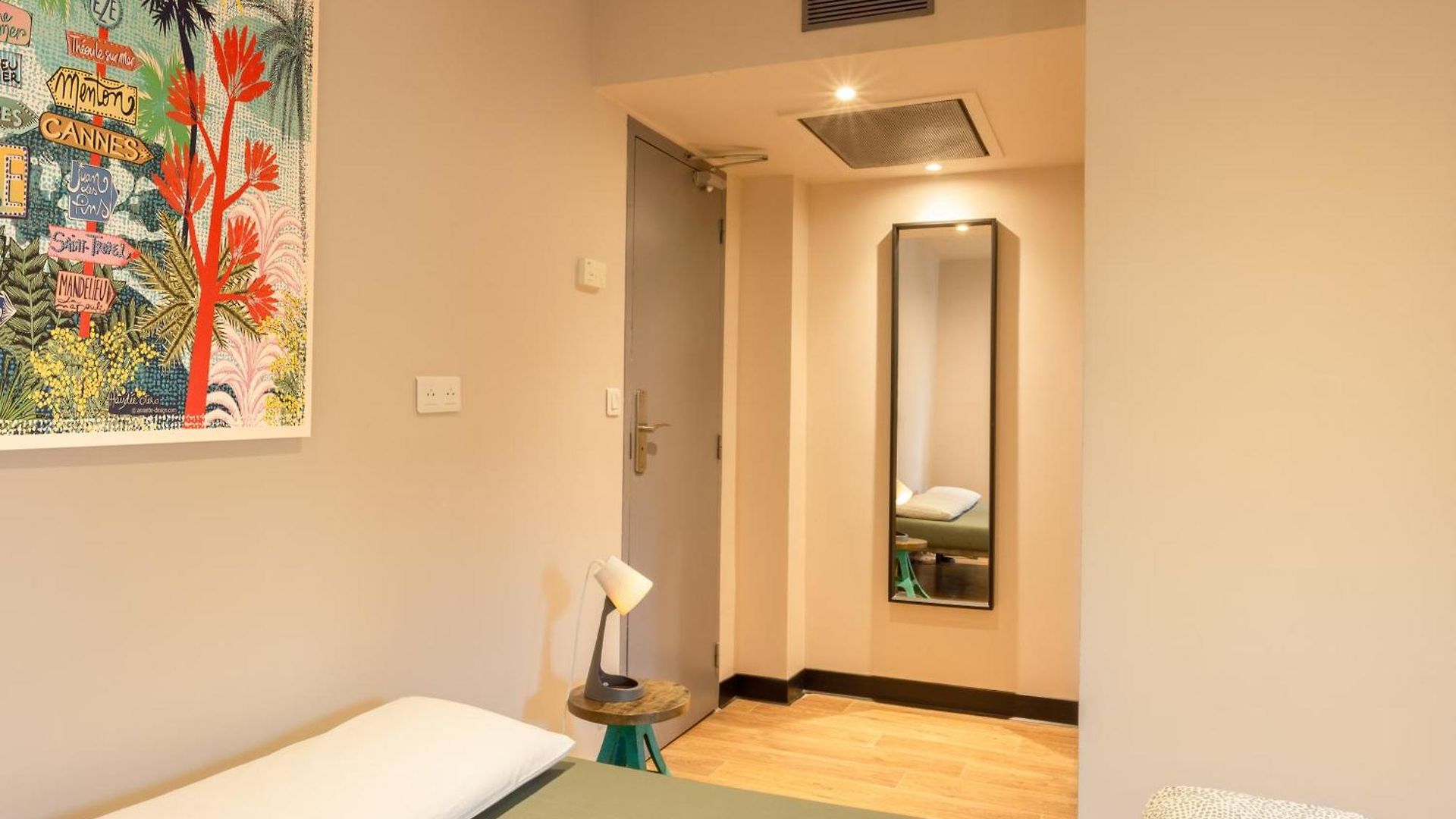 Auberge de jeunesse Saint Exupery Nice