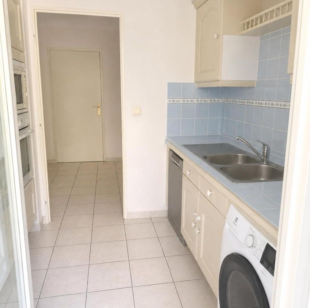 Beau 3 Pièces à - Terrasses Et Piscine Appartement *