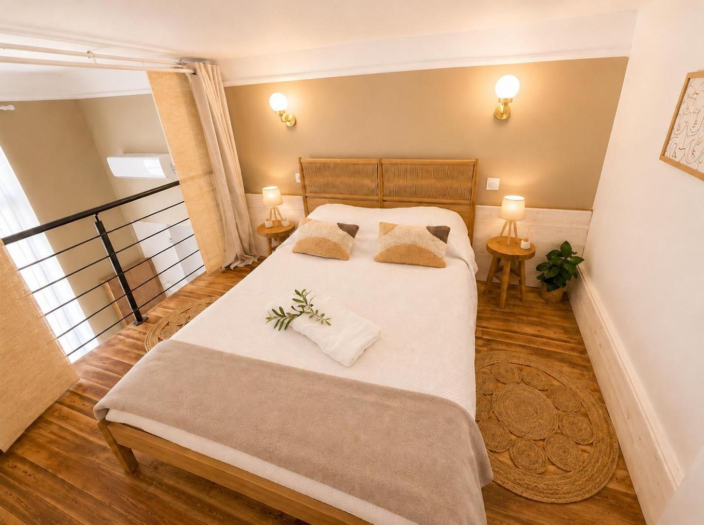 Spacious Loft, Duplex, Old Town, 3 Bedrooms - Easy Check-in