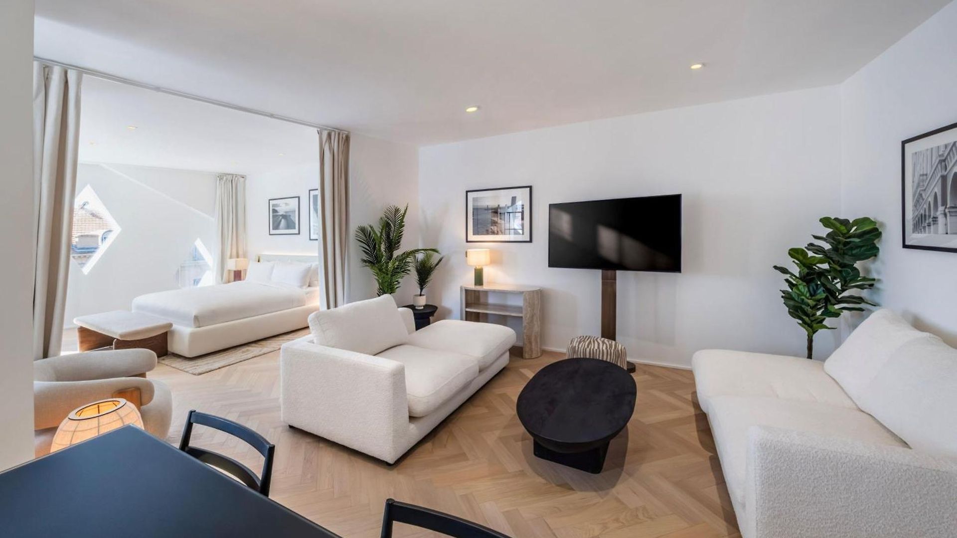 Doubletree By Hilton Centre Iconic 4*