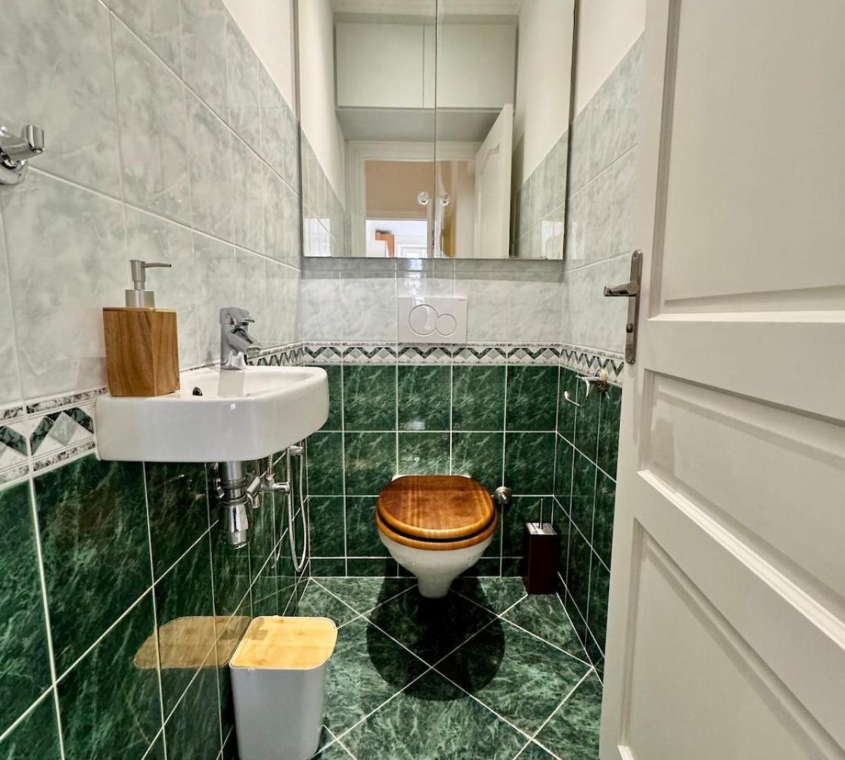 Apartment Beautiful 2-bedroom 5-minute Walk To Promenade Des *