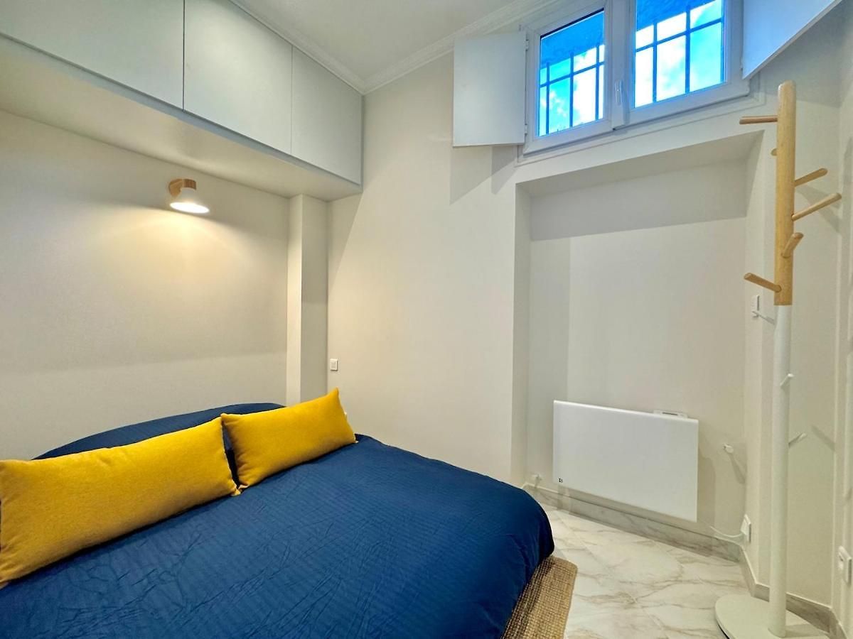 Beautiful 2-bedroom 5-minute Walk To Promenade Des Apartment Nice