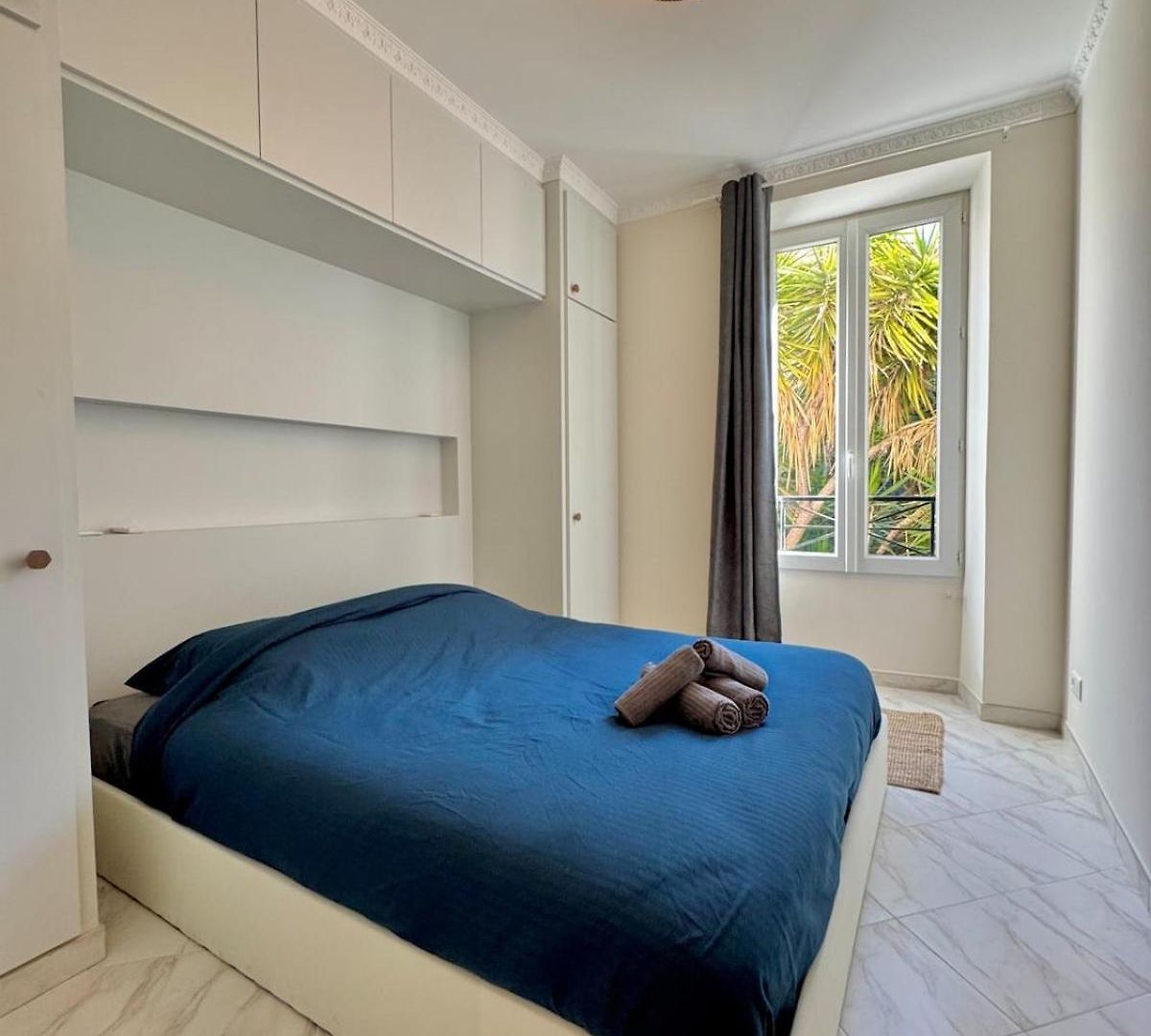 Apartment Beautiful 2-bedroom 5-minute Walk To Promenade Des Nice