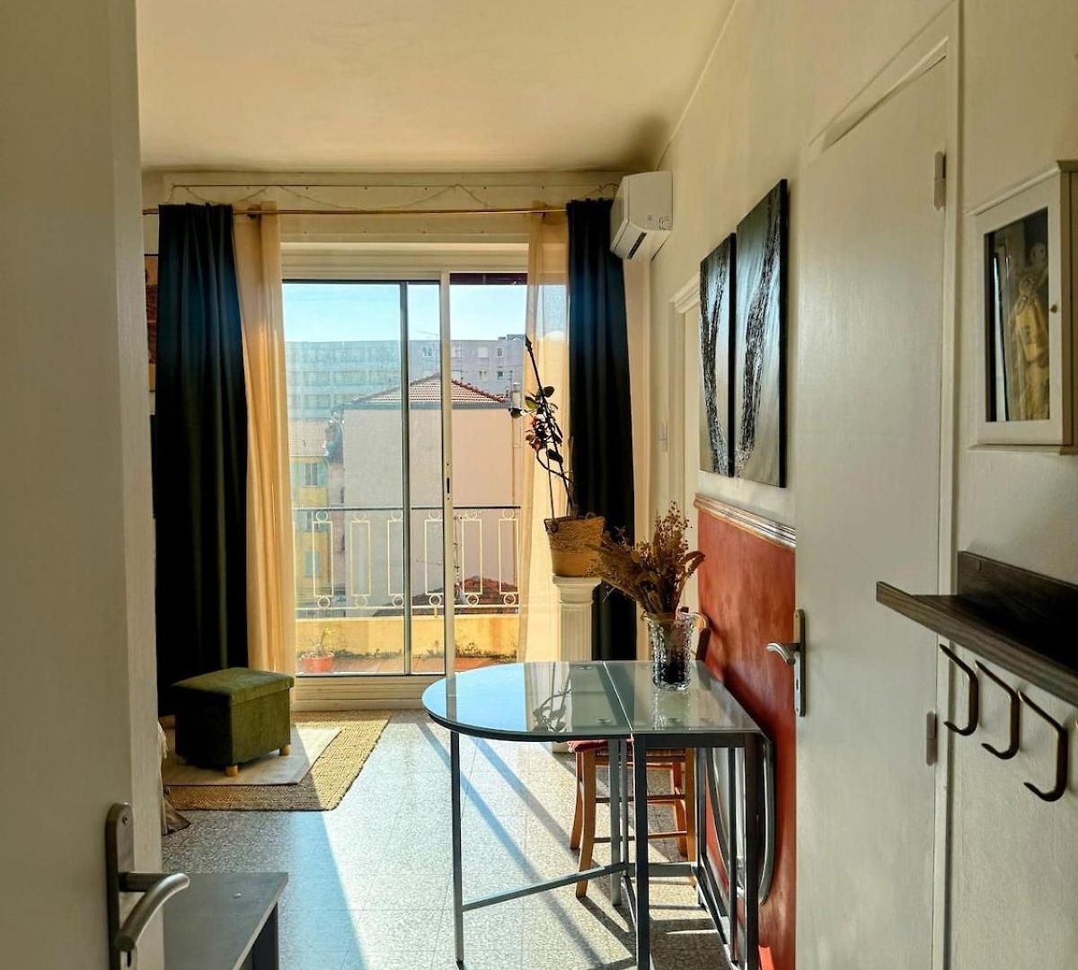 Large With Sea View Apartment Nice