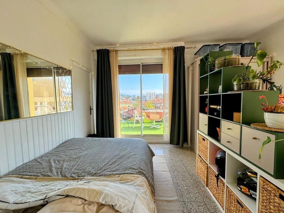 Apartment Large With Sea View Nice