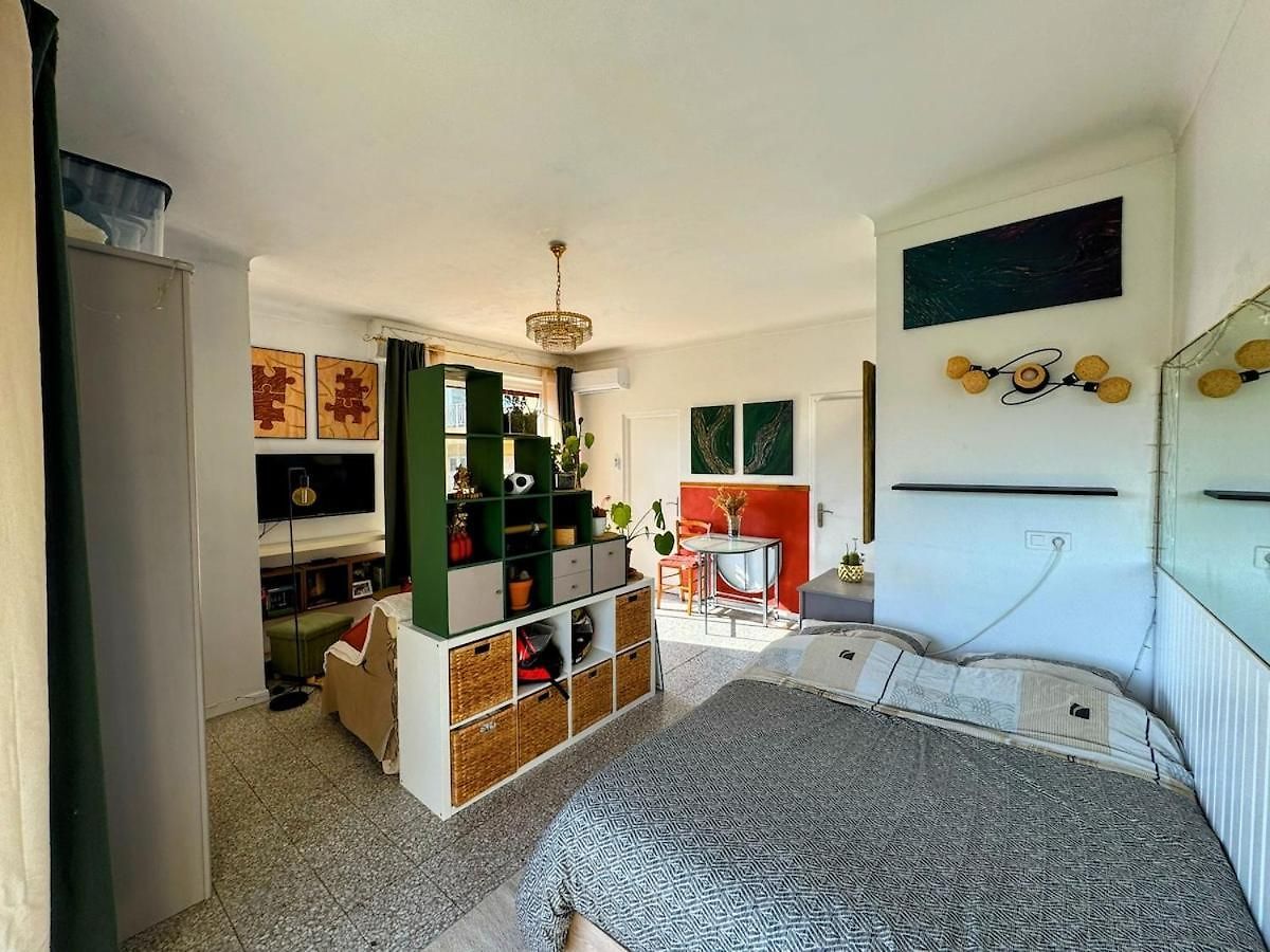 Large With Sea View Nice