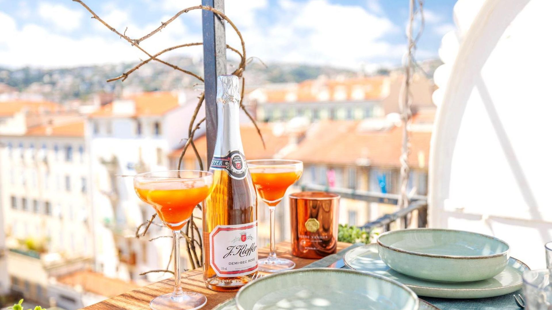 Apartment Hyper Centre - Balcon - Calme - Climatisation - Wifi - Tramway - Cuisine Equipe