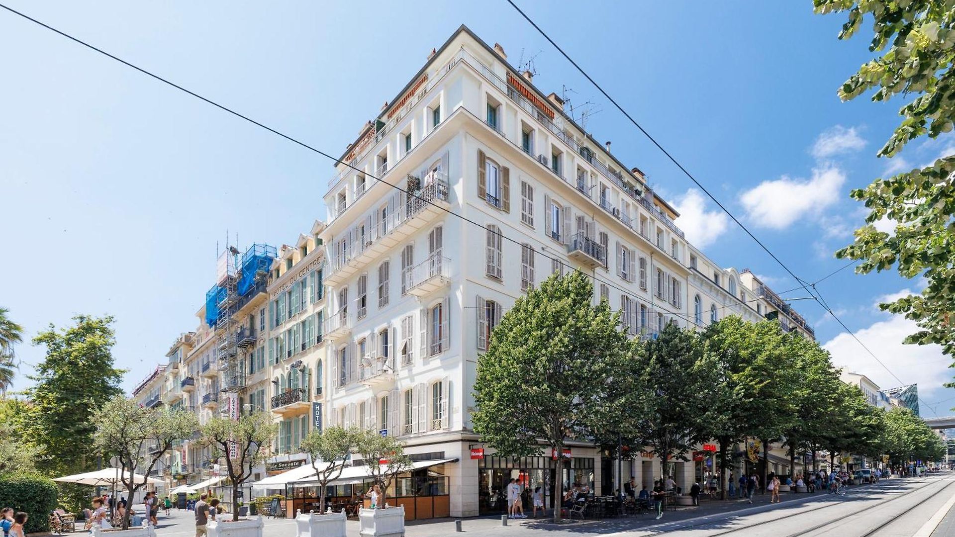 Hyper Centre - Balcon - Calme - Climatisation - Wifi - Tramway - Cuisine Equipe *