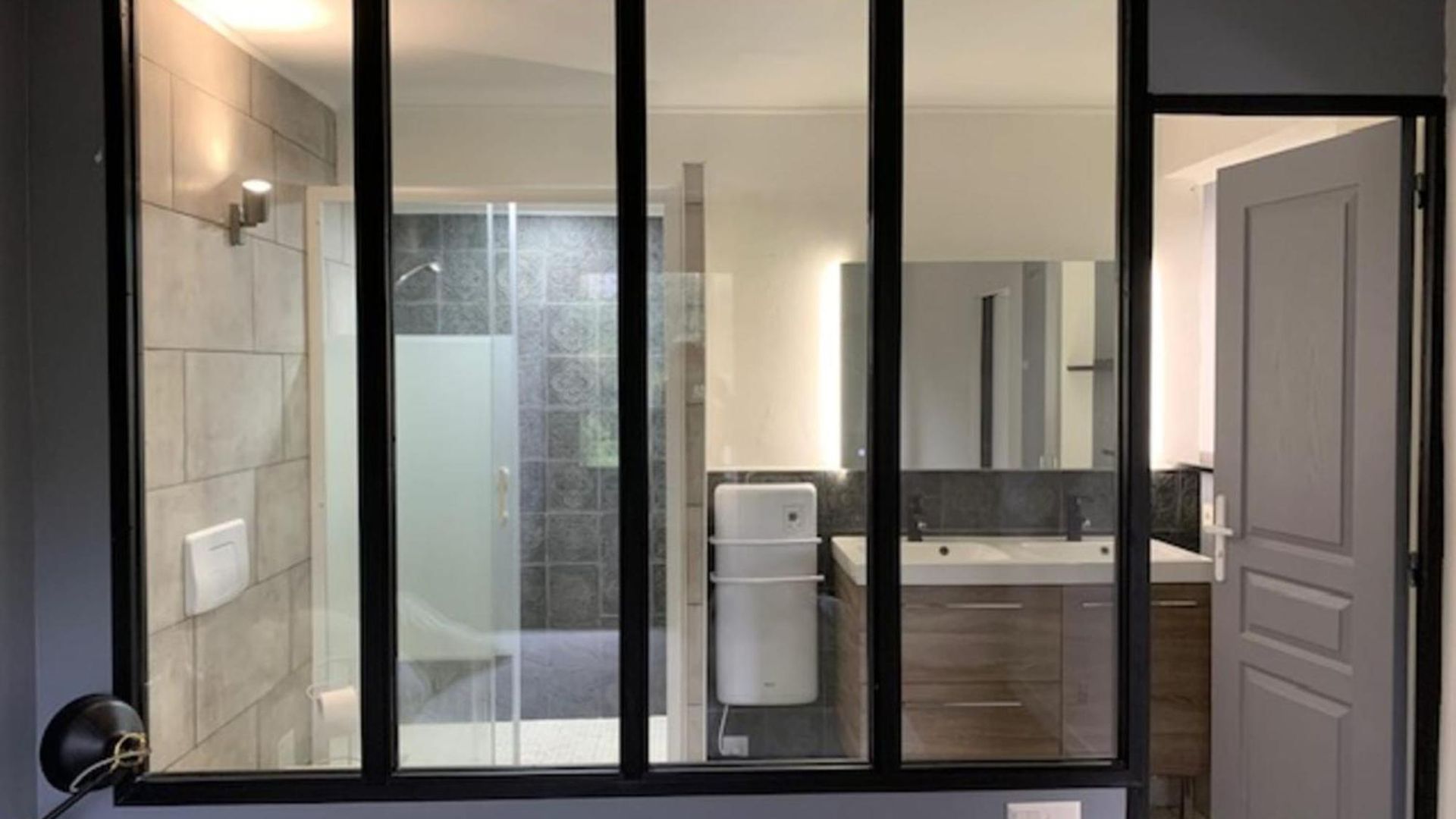 Apartment Beautiful 45 M With Balcony In