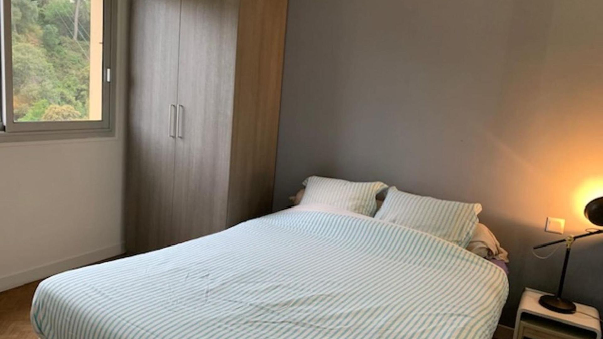 Apartment Beautiful 45 M With Balcony In *